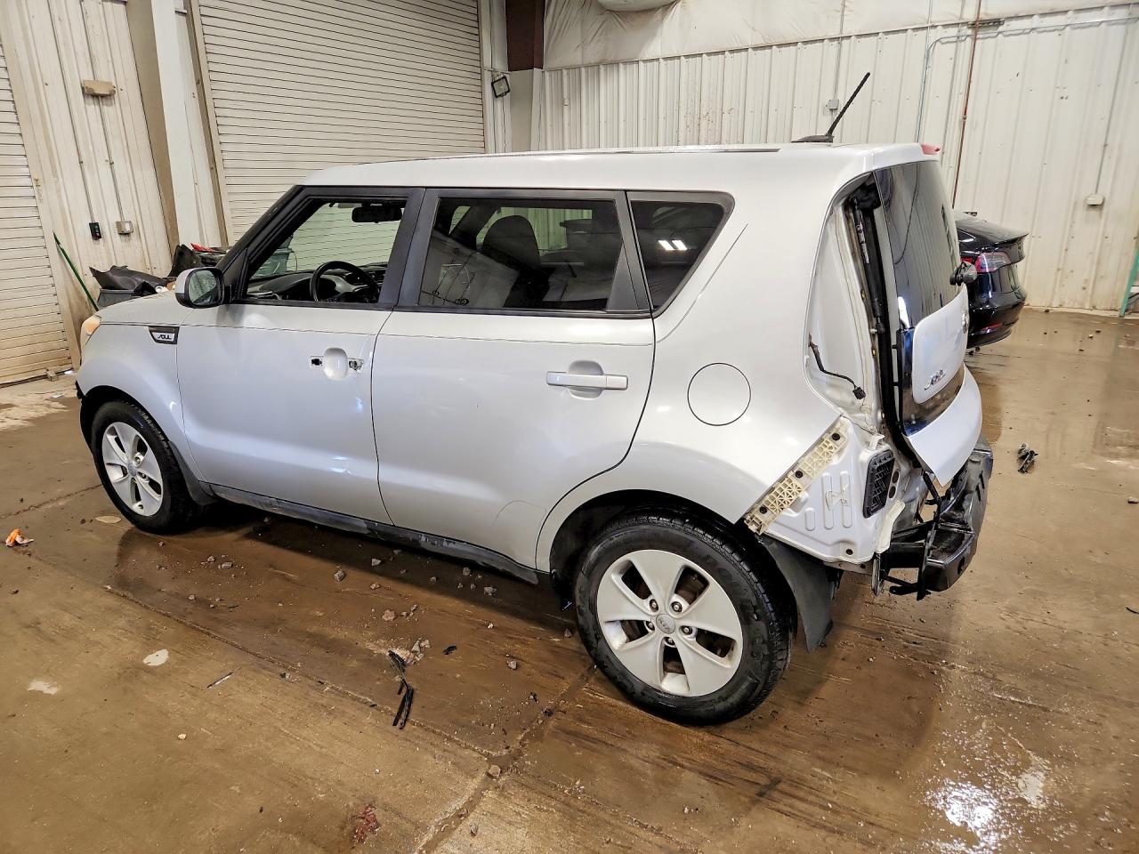 2015 Kia Soul Base Silver vin: KNDJN2A26F7815871