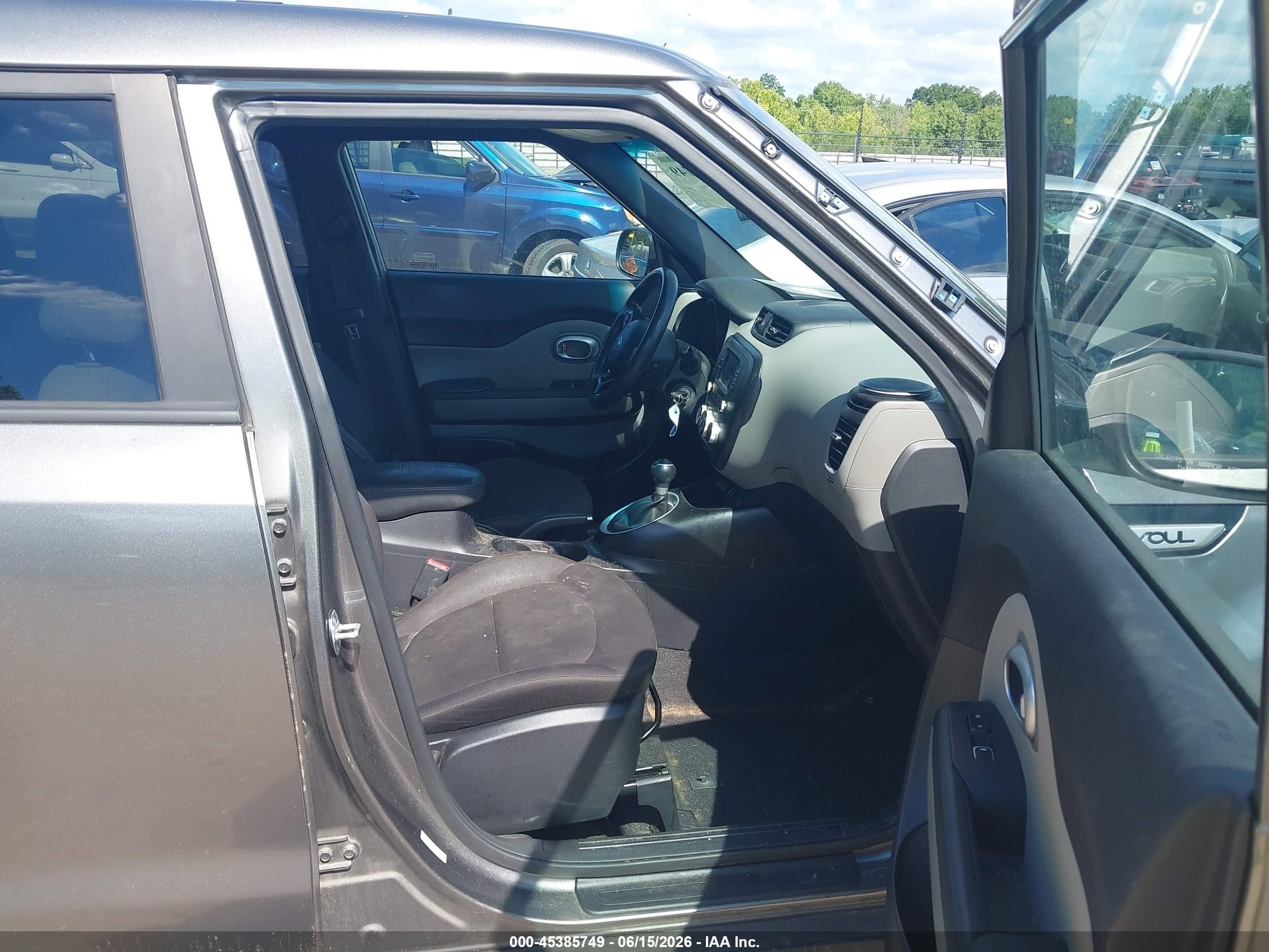 2019 Kia Soul   Gray vin: KNDJN2A26K7681289