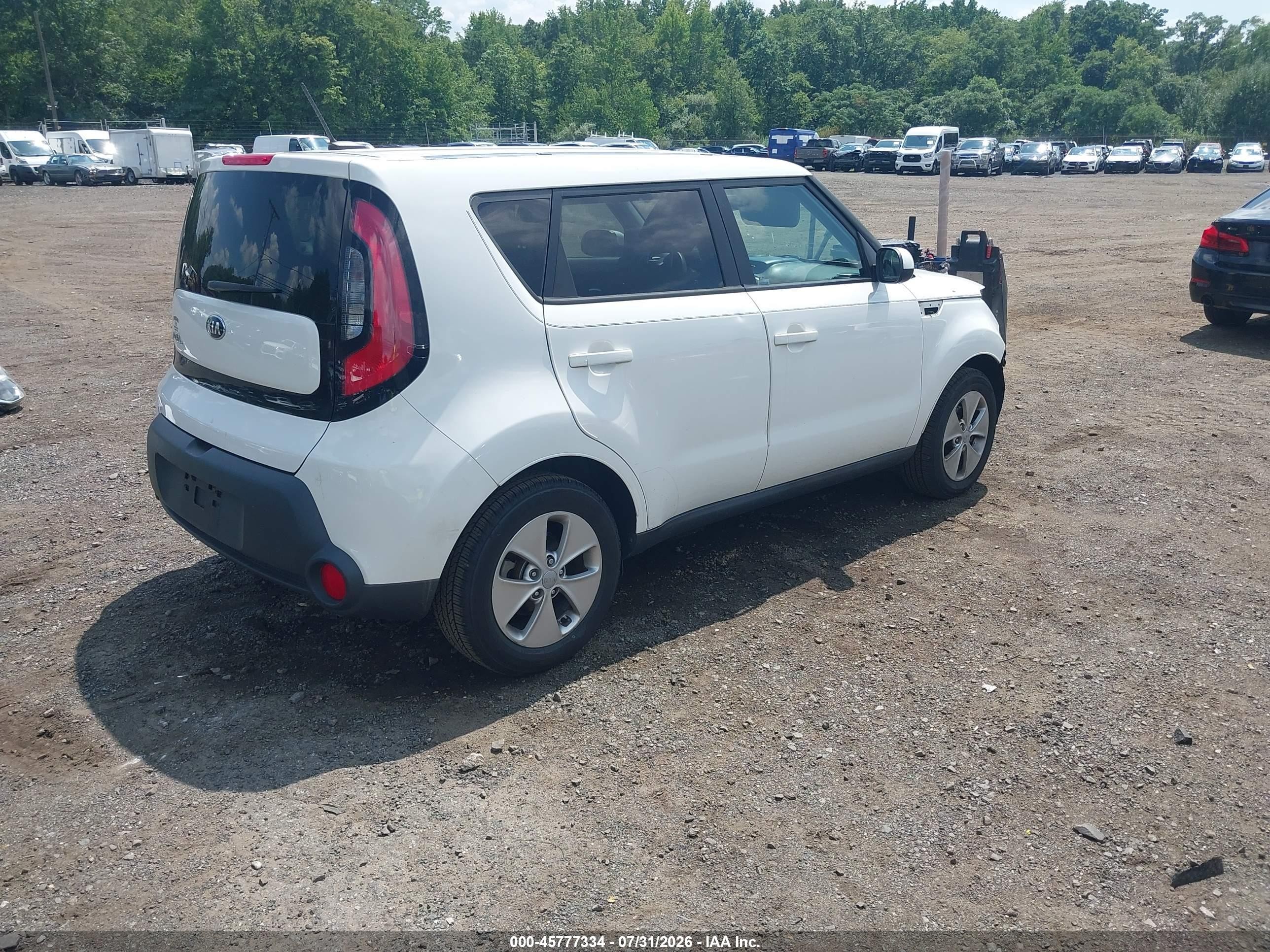 2014 Kia Soul   White vin: KNDJN2A27E7002246