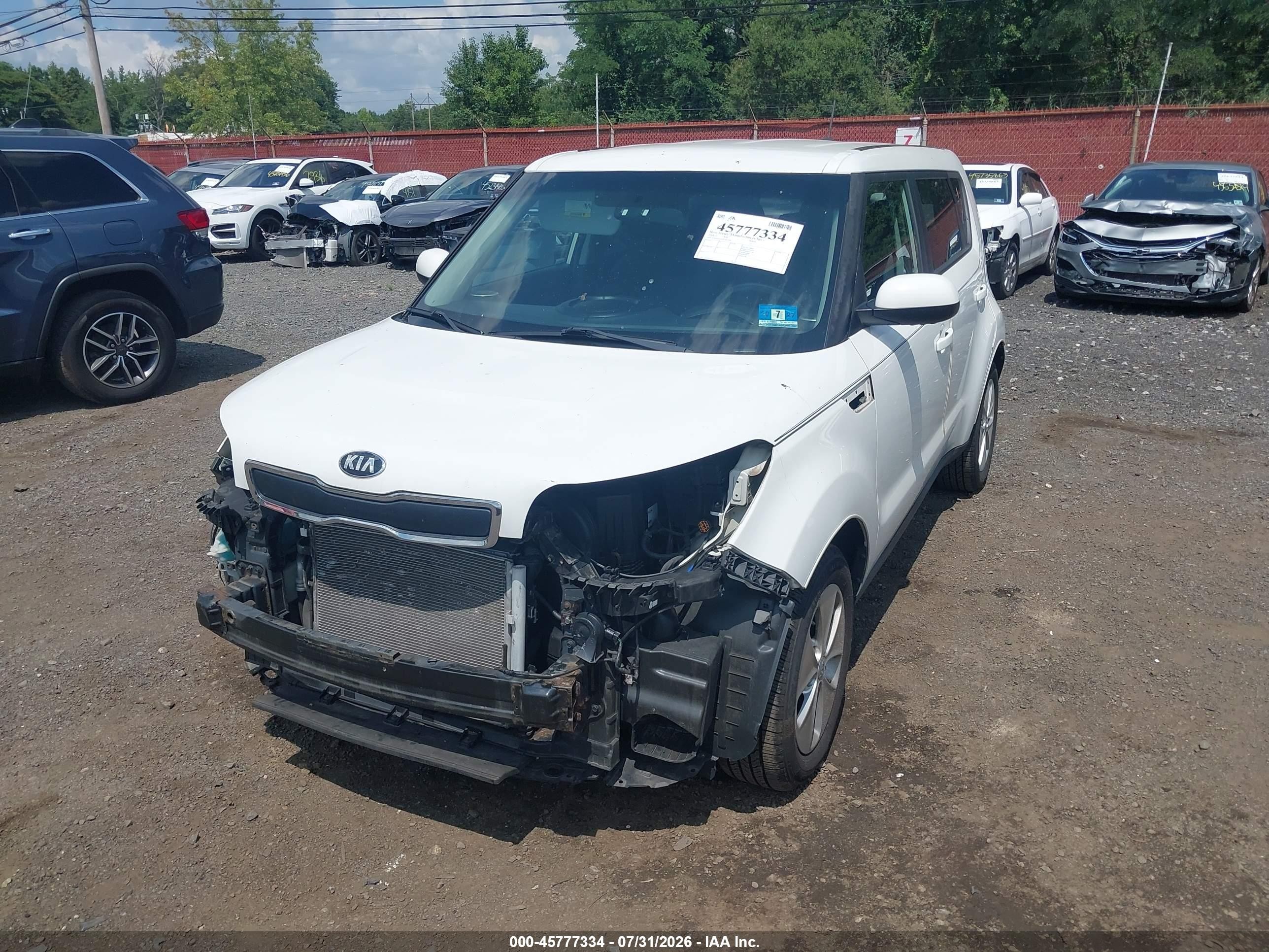 2014 Kia Soul   White vin: KNDJN2A27E7002246