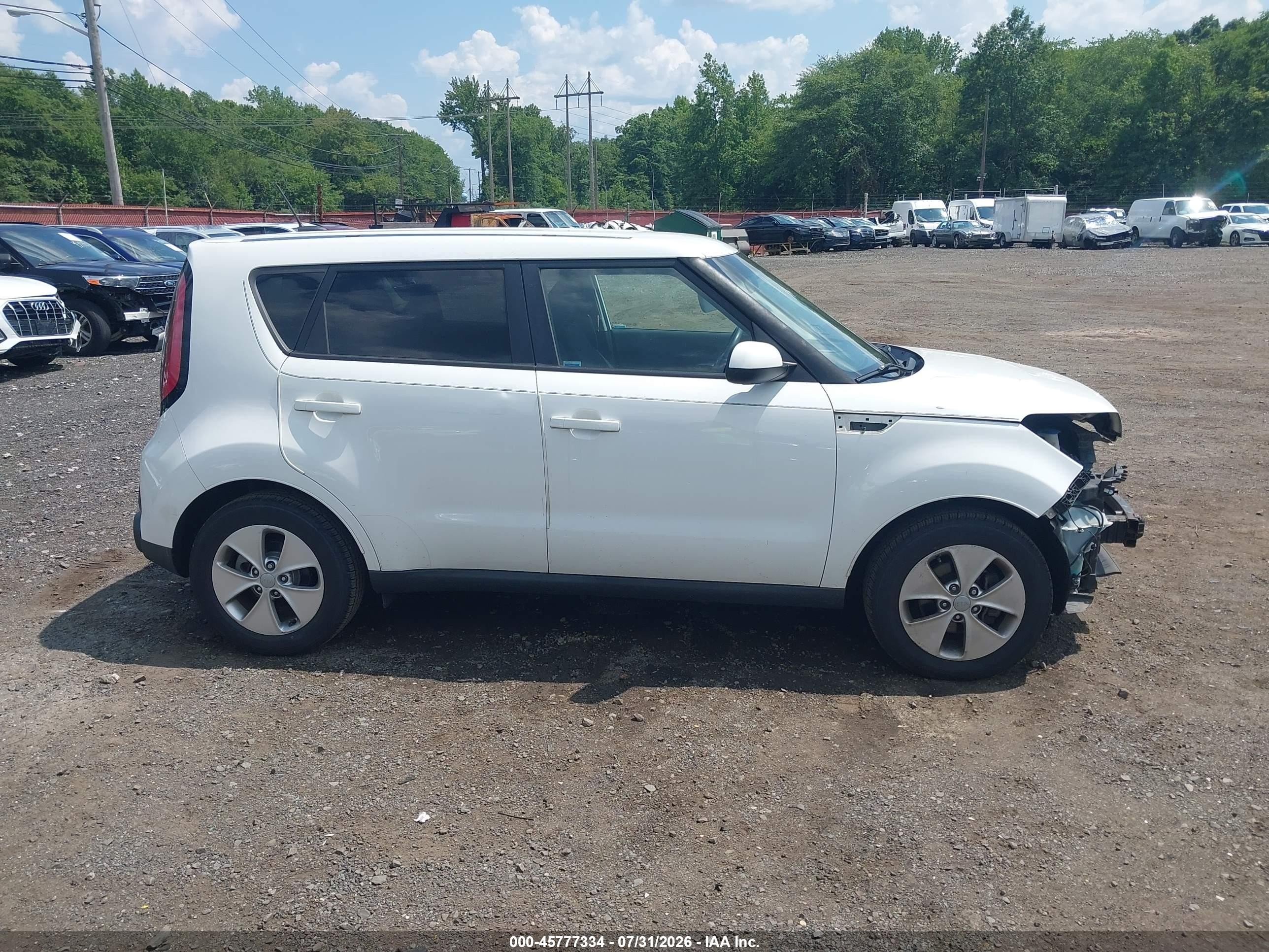 2014 Kia Soul   White vin: KNDJN2A27E7002246