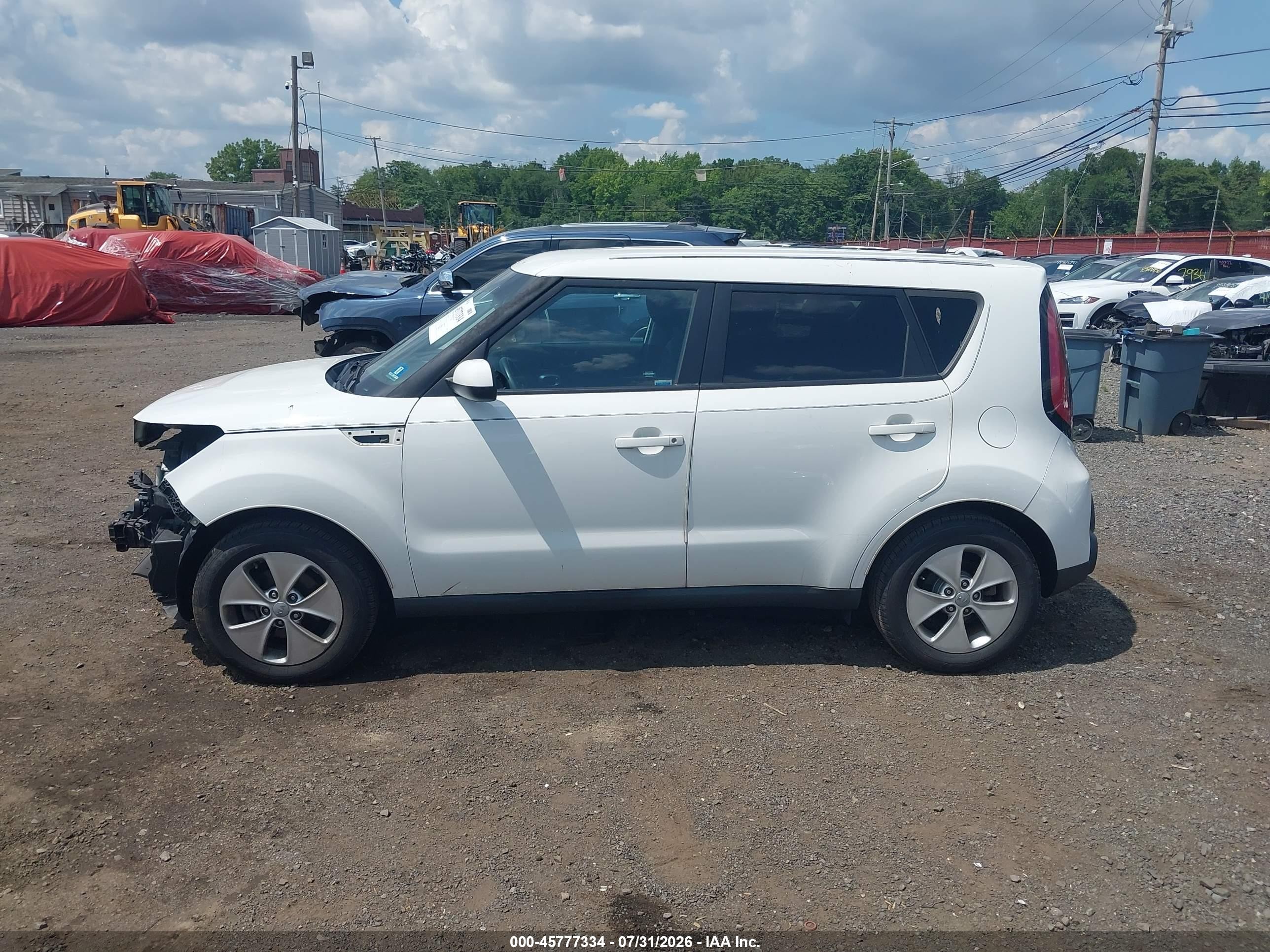 2014 Kia Soul   White vin: KNDJN2A27E7002246