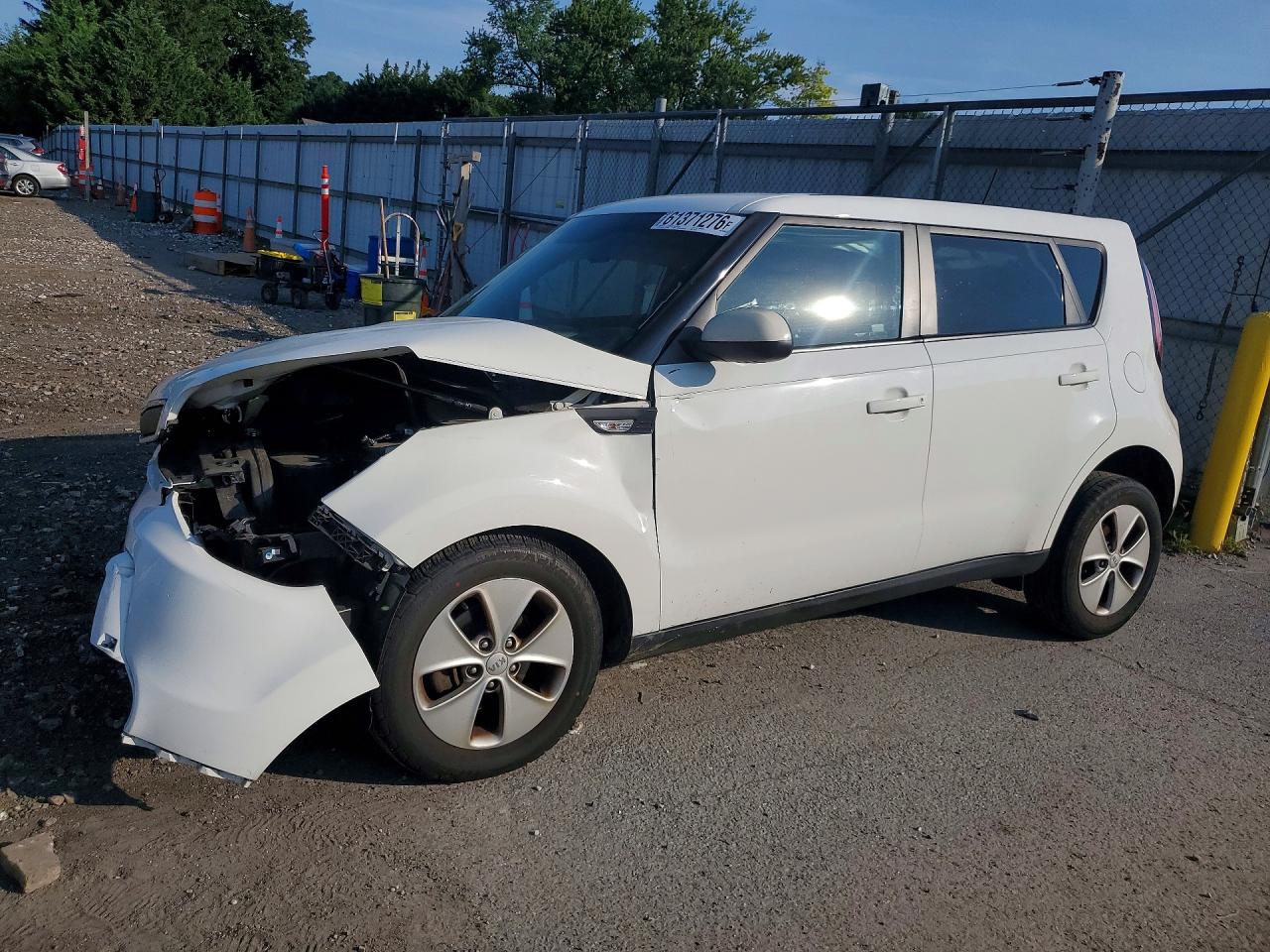 2014 Kia Soul Base White vin: KNDJN2A27E7002747