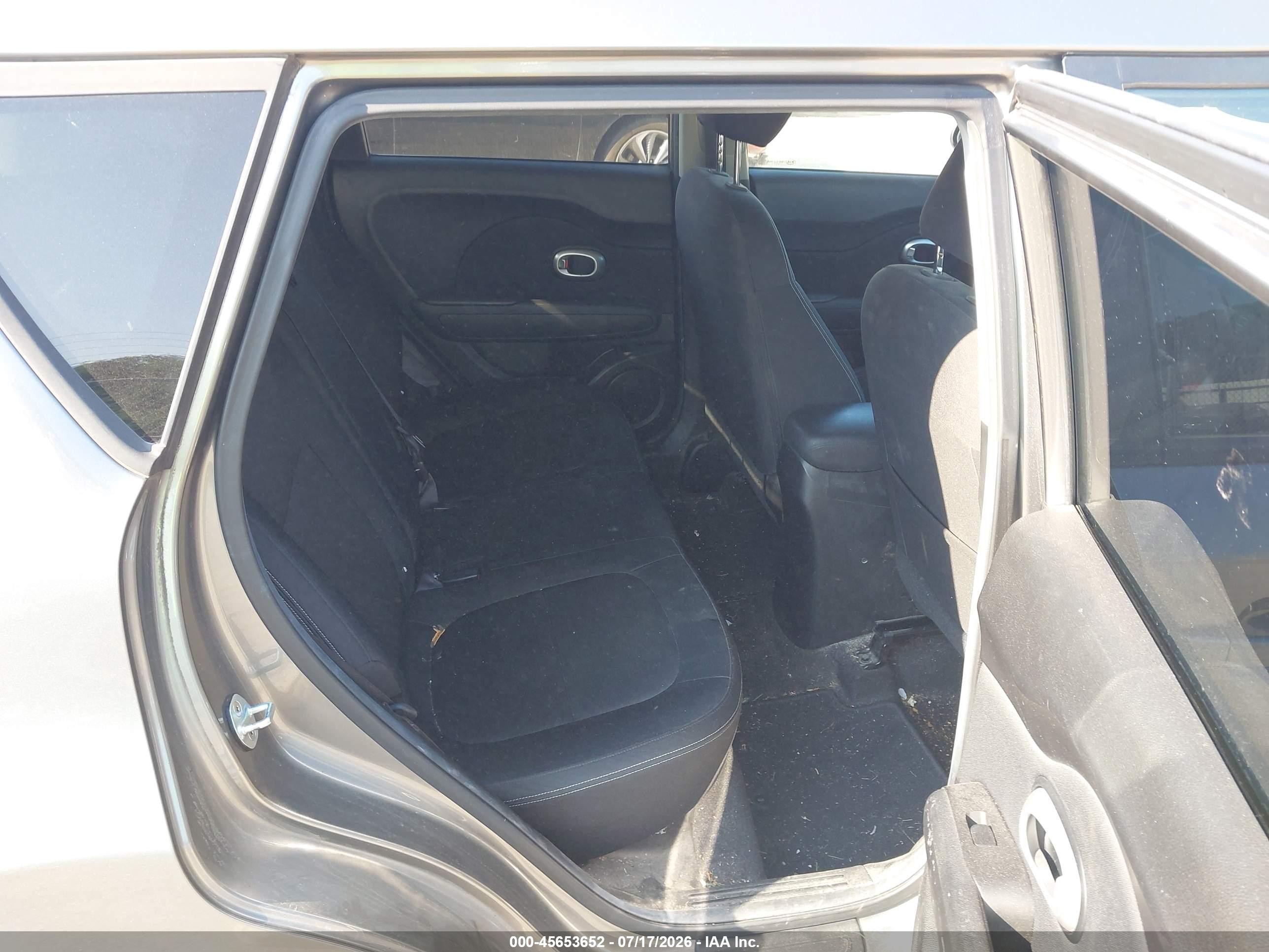 2014 Kia Soul   Green vin: KNDJN2A27E7058770