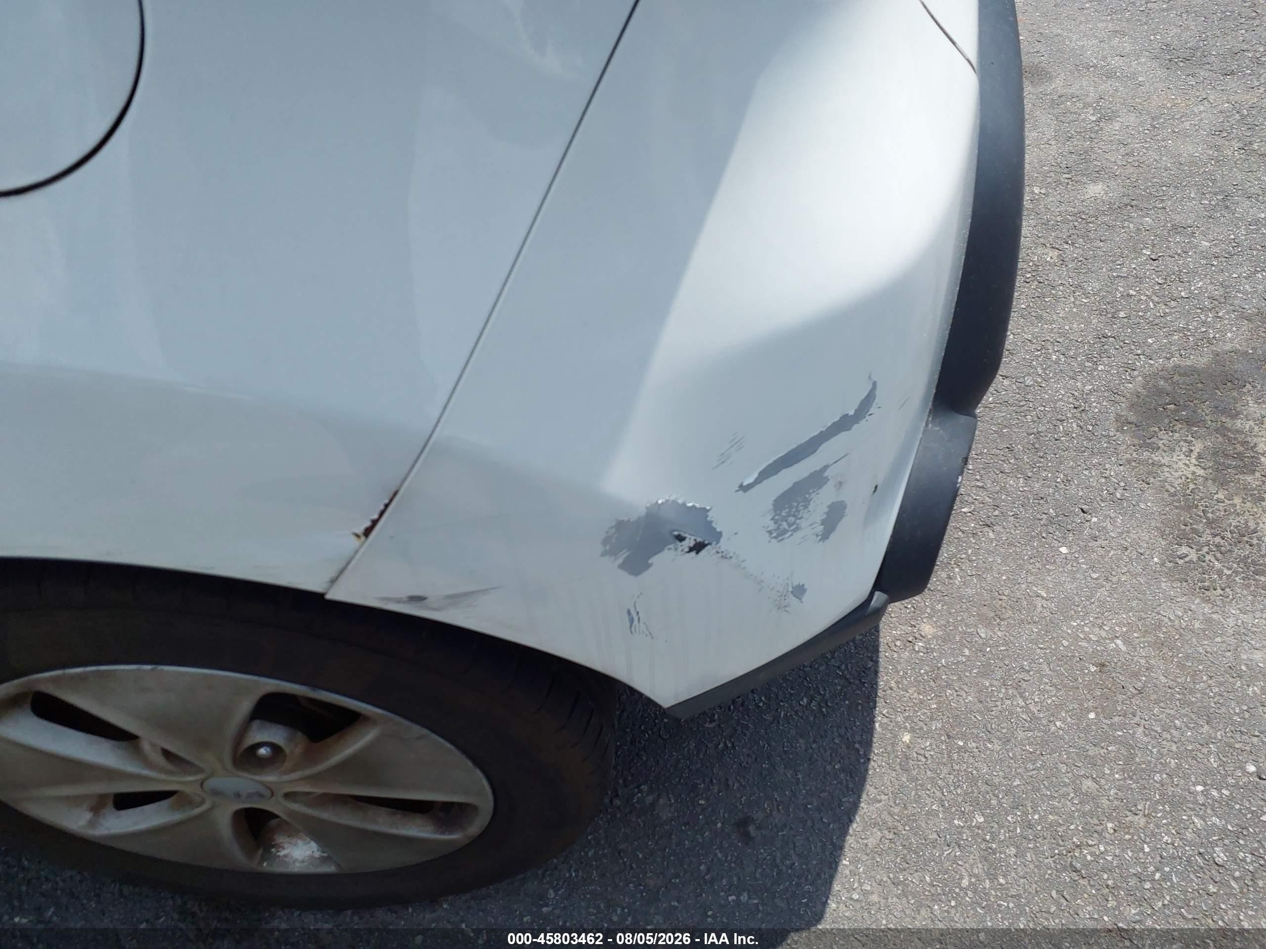 2014 Kia Soul   Белый vin: KNDJN2A27E7062897