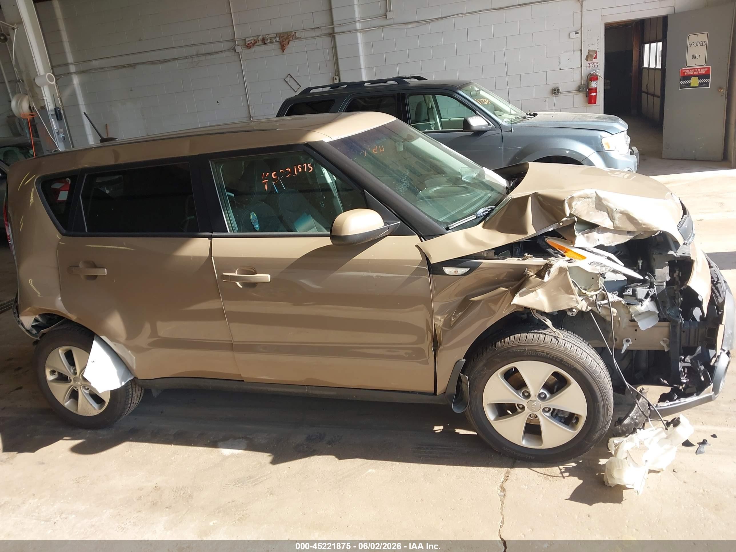 2014 Kia Soul   Brown vin: KNDJN2A27E7093387