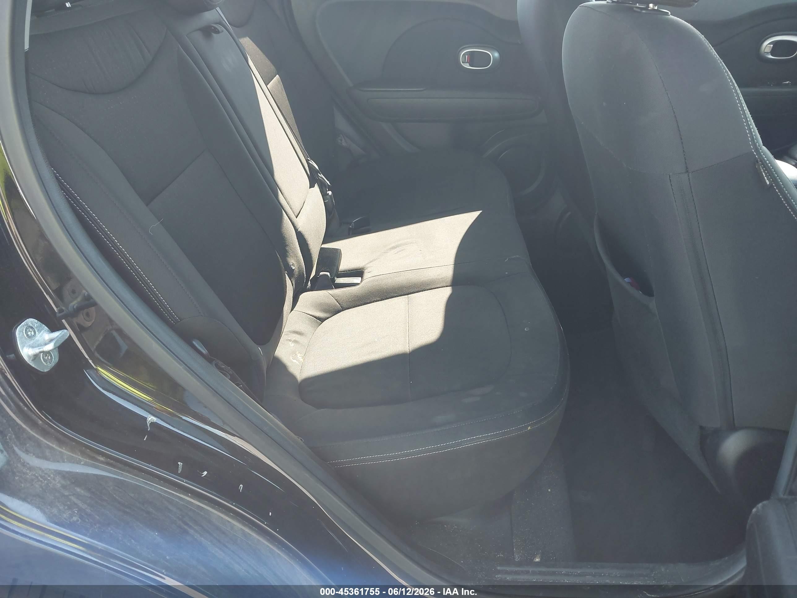 2014 Kia Soul   Black vin: KNDJN2A27E7104646