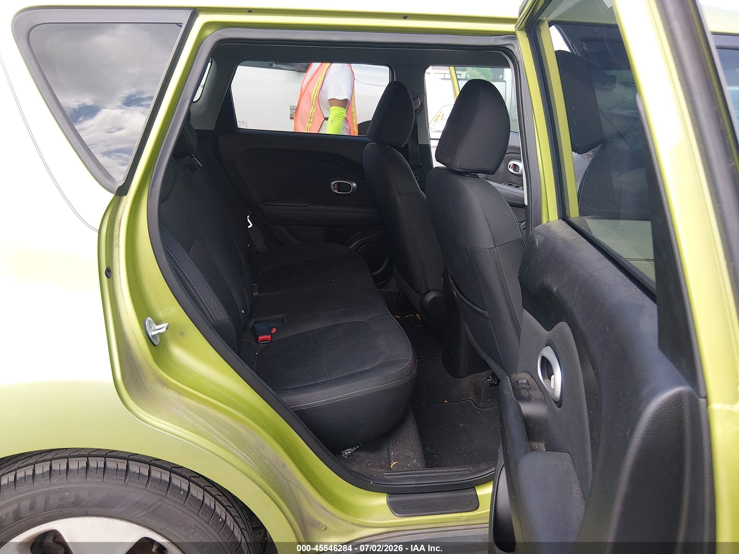 2014 Kia Soul   Green vin: KNDJN2A27E7707452