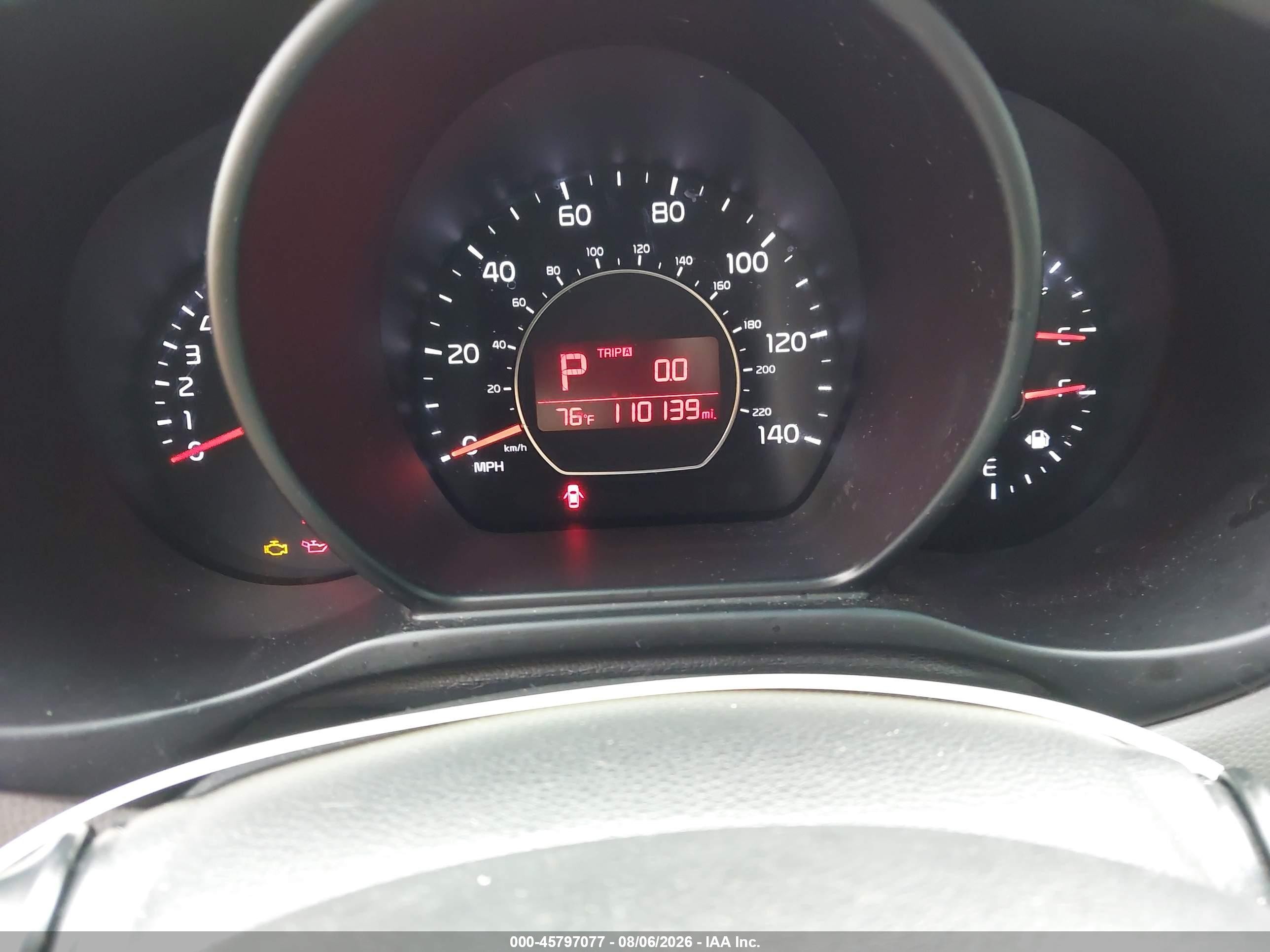 2014 Kia Soul   White vin: KNDJN2A27E7739902