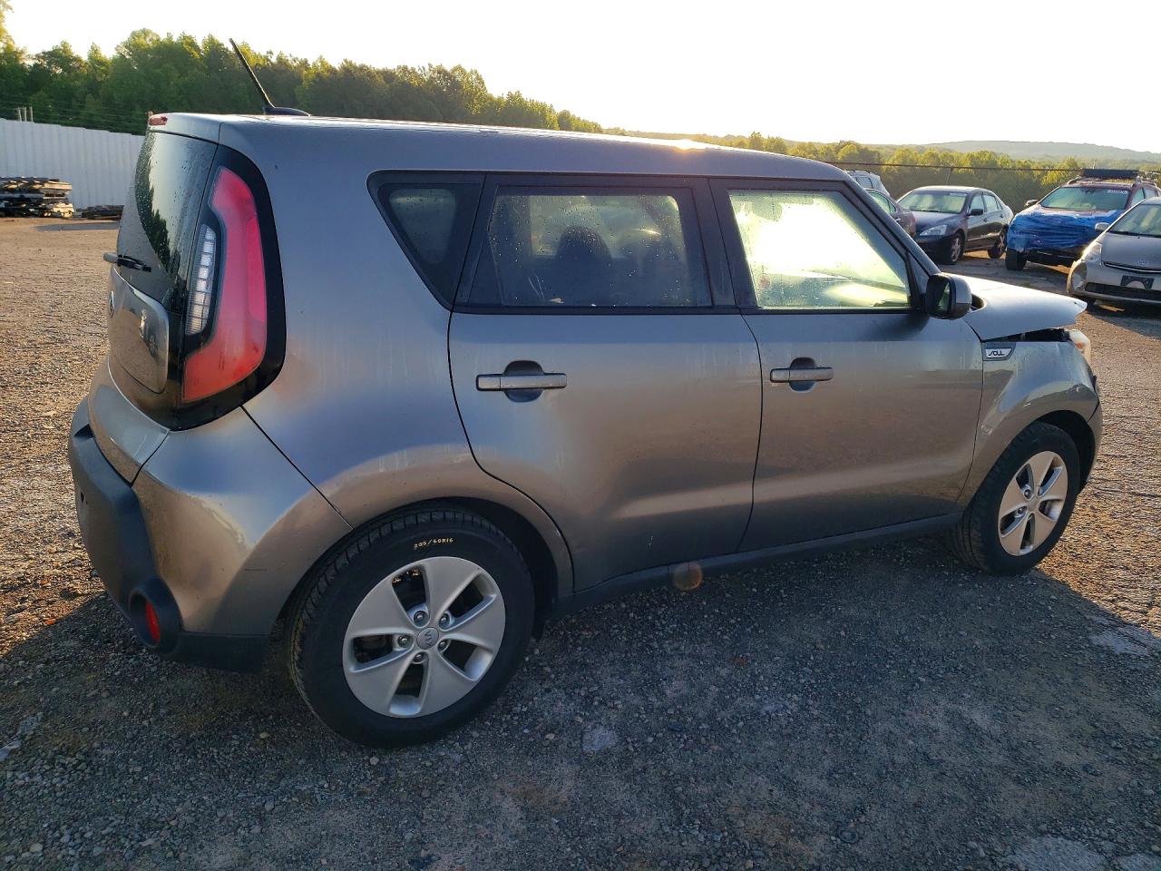 2015 Kia Soul Base Gray vin: KNDJN2A27F7149376