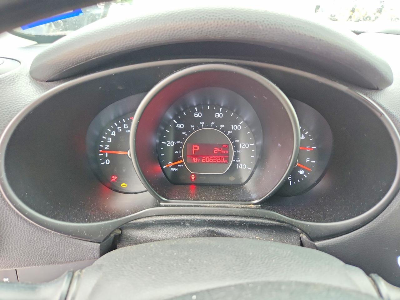 2015 Kia Soul Base Gray vin: KNDJN2A27F7157932