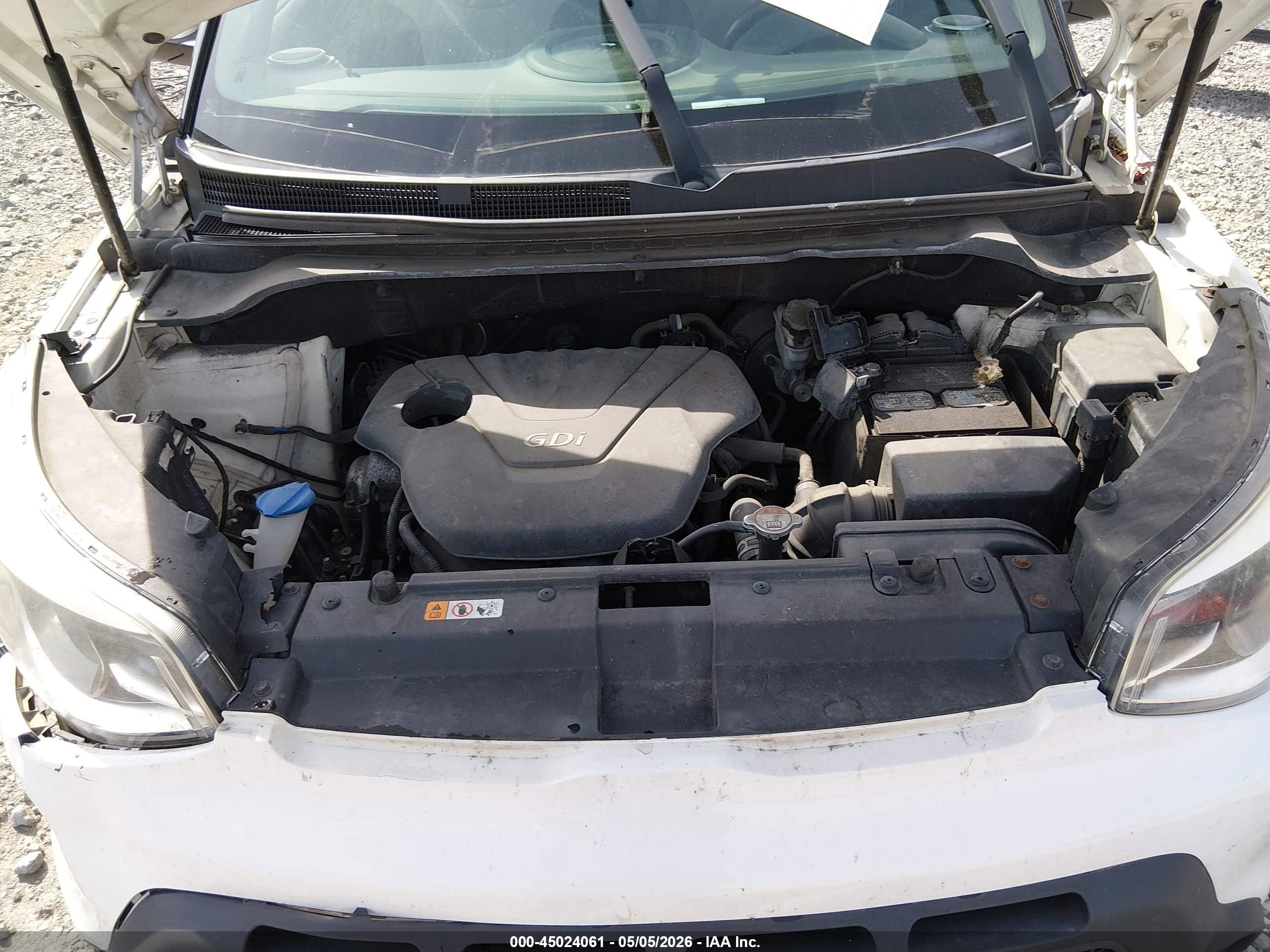 2015 Kia Soul   Белый vin: KNDJN2A27F7174049
