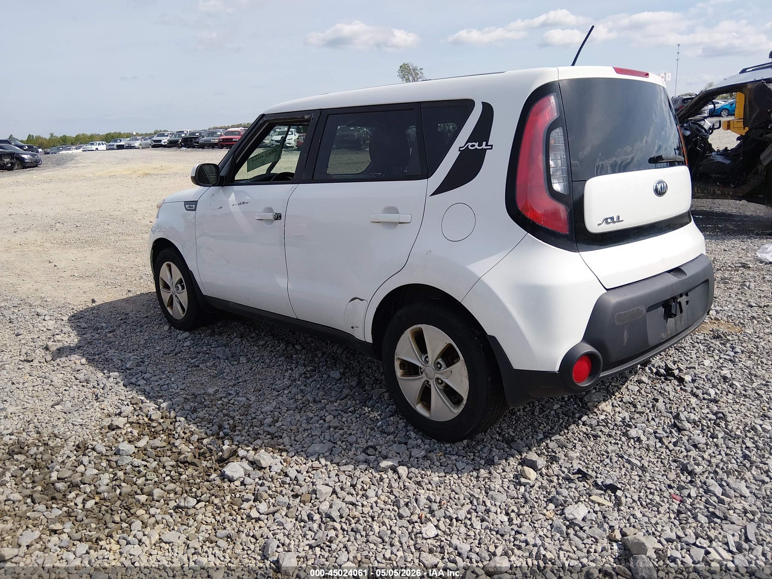 2015 Kia Soul   Белый vin: KNDJN2A27F7174049