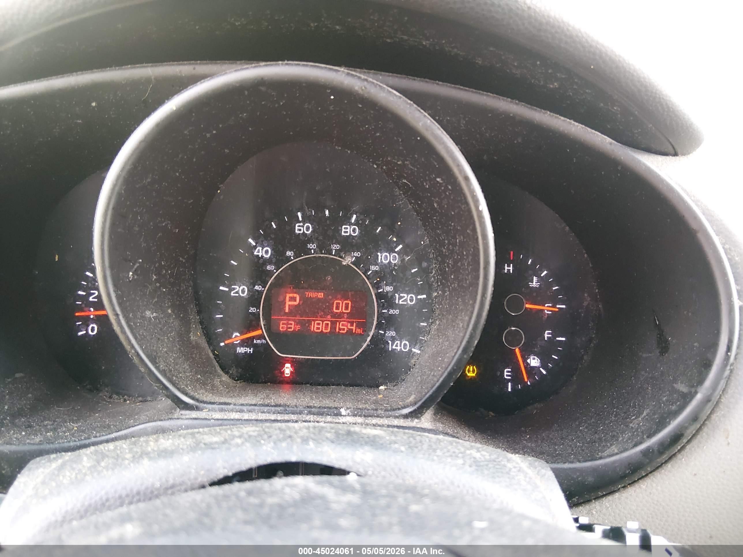 2015 Kia Soul   Белый vin: KNDJN2A27F7174049