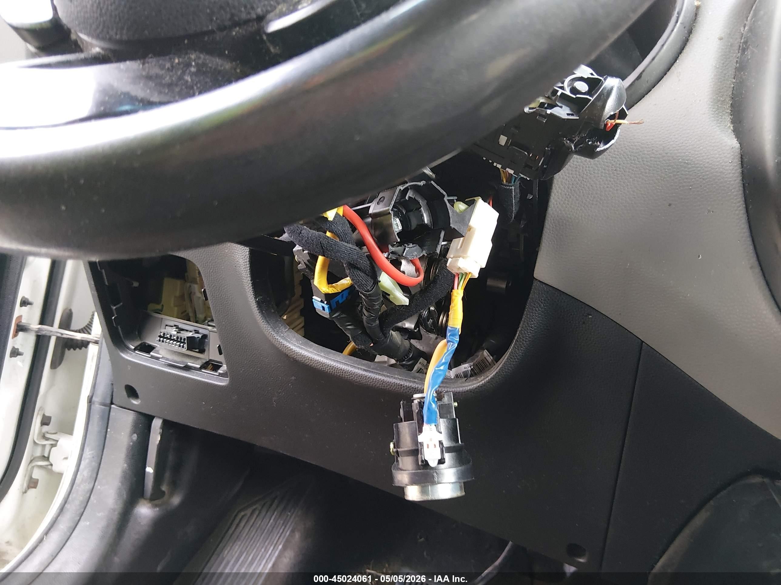 2015 Kia Soul   Белый vin: KNDJN2A27F7174049