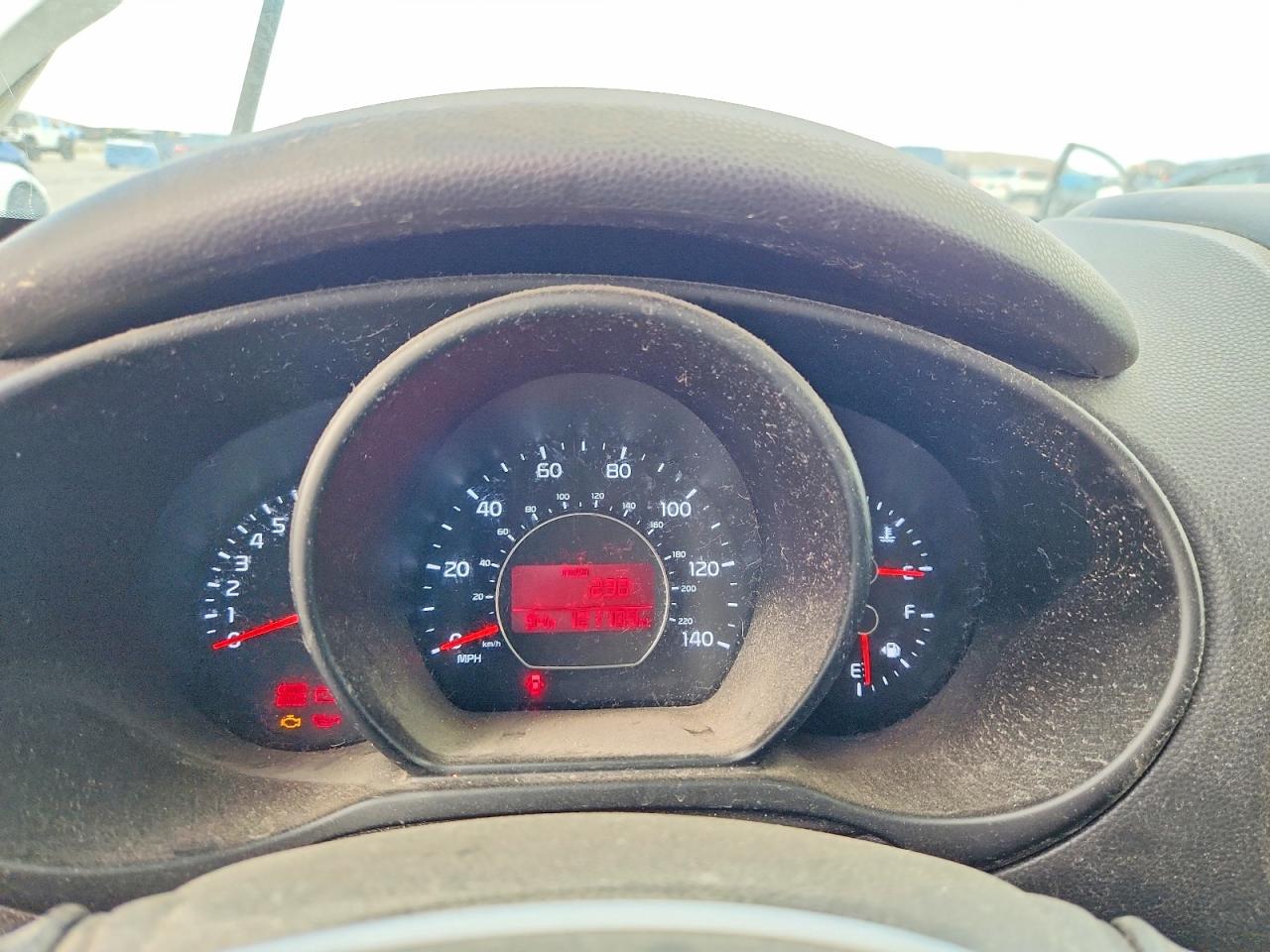 2015 Kia Soul Base White vin: KNDJN2A27F7179462