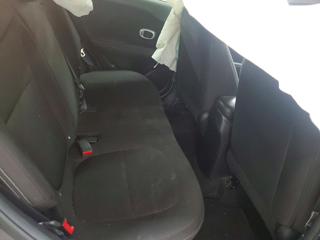 2015 Kia Soul Base Gray vin: KNDJN2A27F7189098