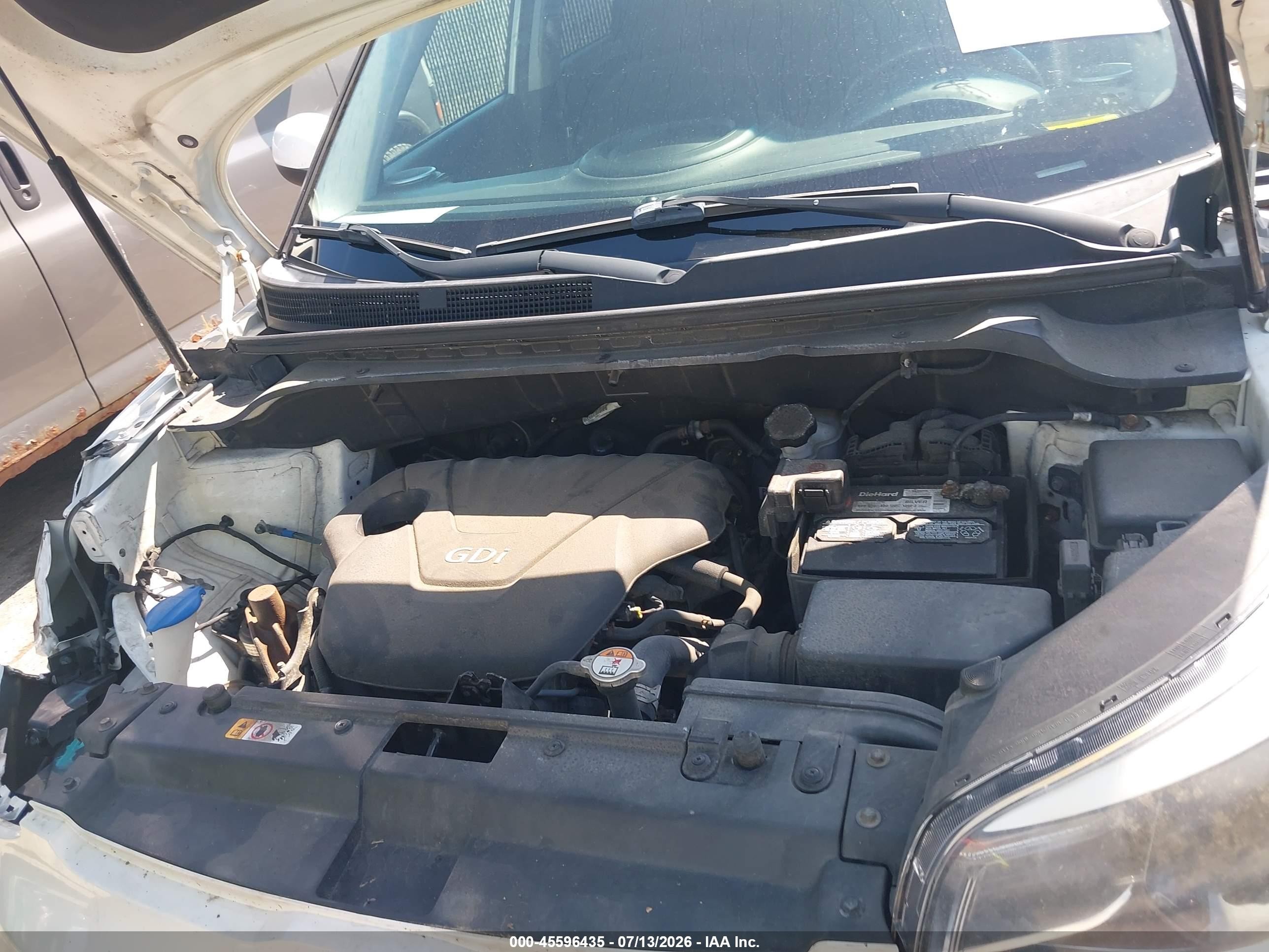 2015 Kia Soul   White vin: KNDJN2A27F7206224