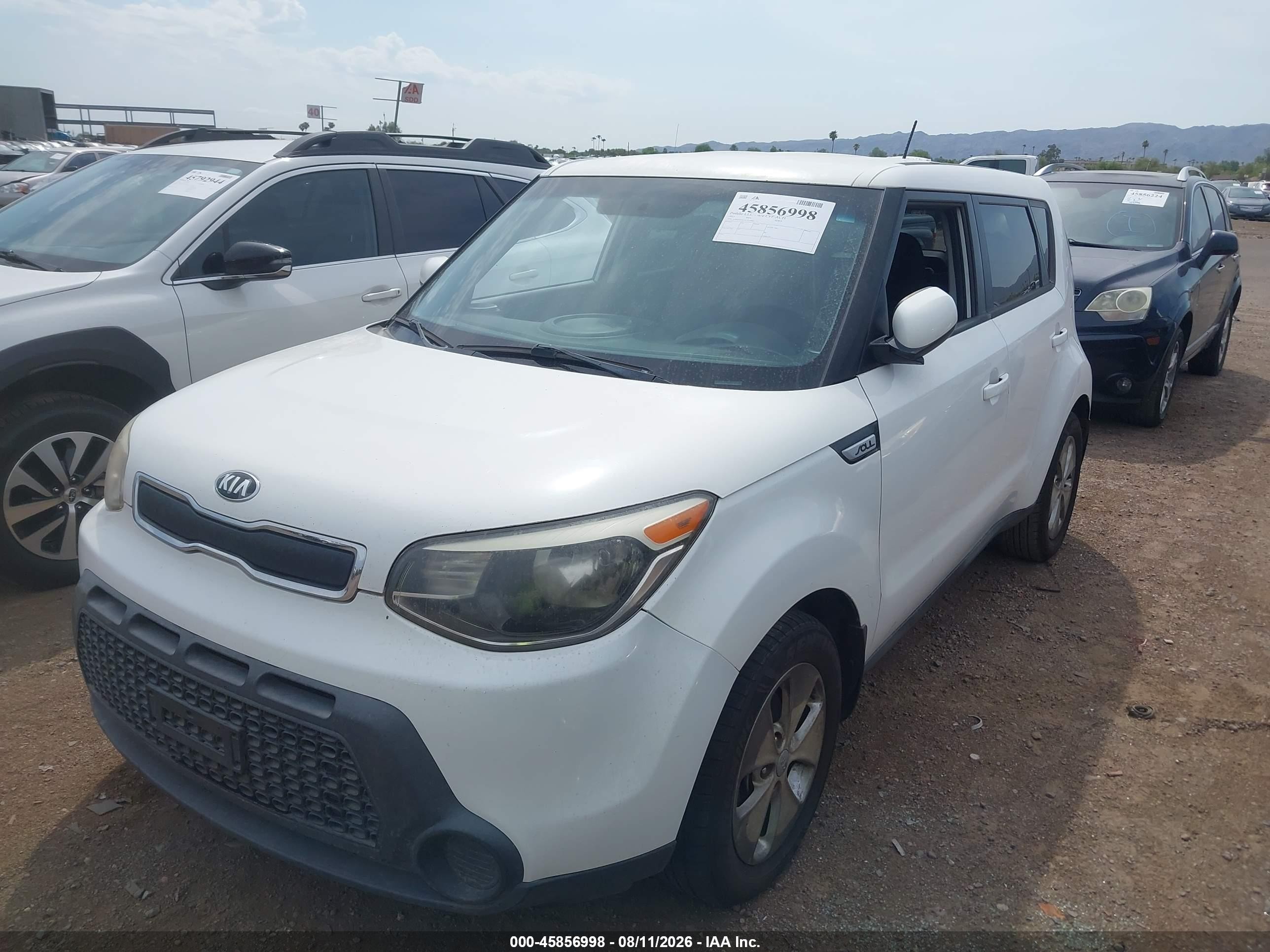 2015 Kia Soul   White vin: KNDJN2A27F7226800