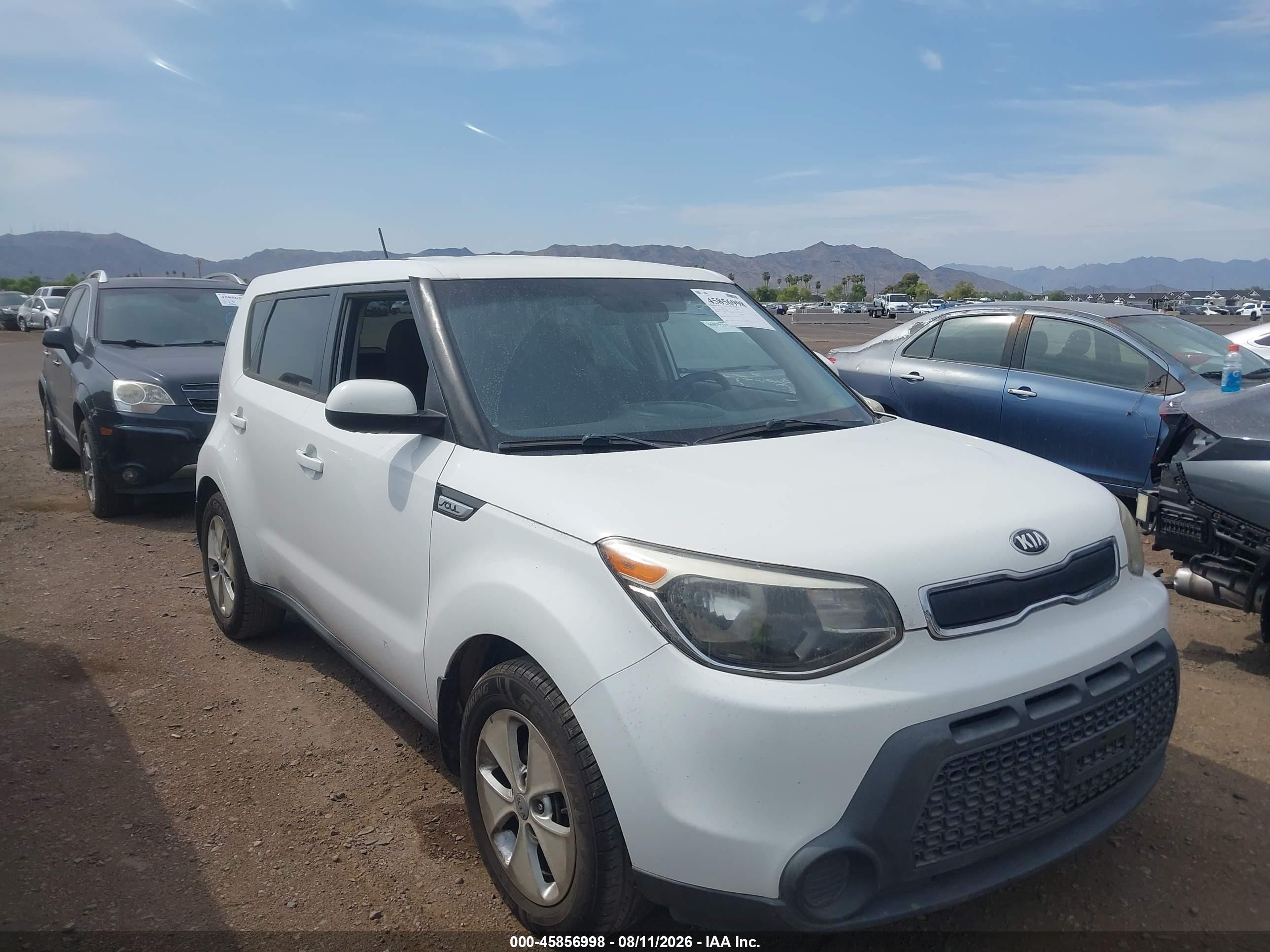 2015 Kia Soul   White vin: KNDJN2A27F7226800
