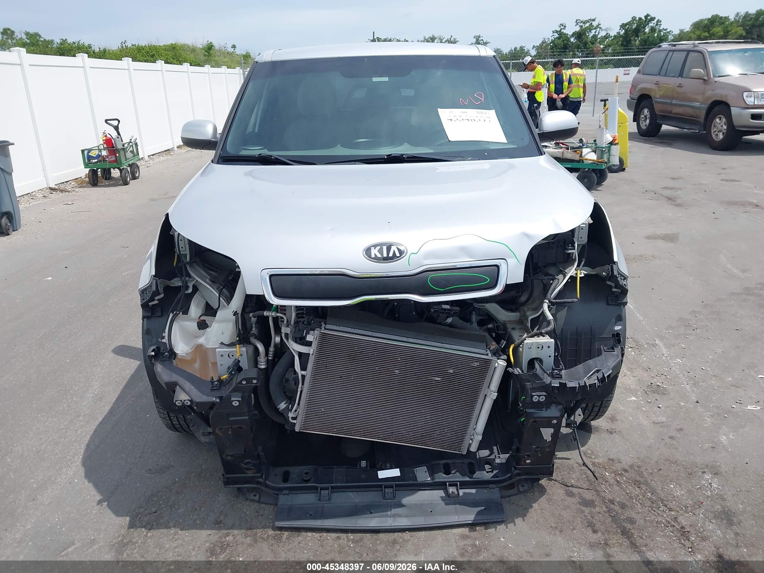 2015 Kia Soul   Silver vin: KNDJN2A27F7749864