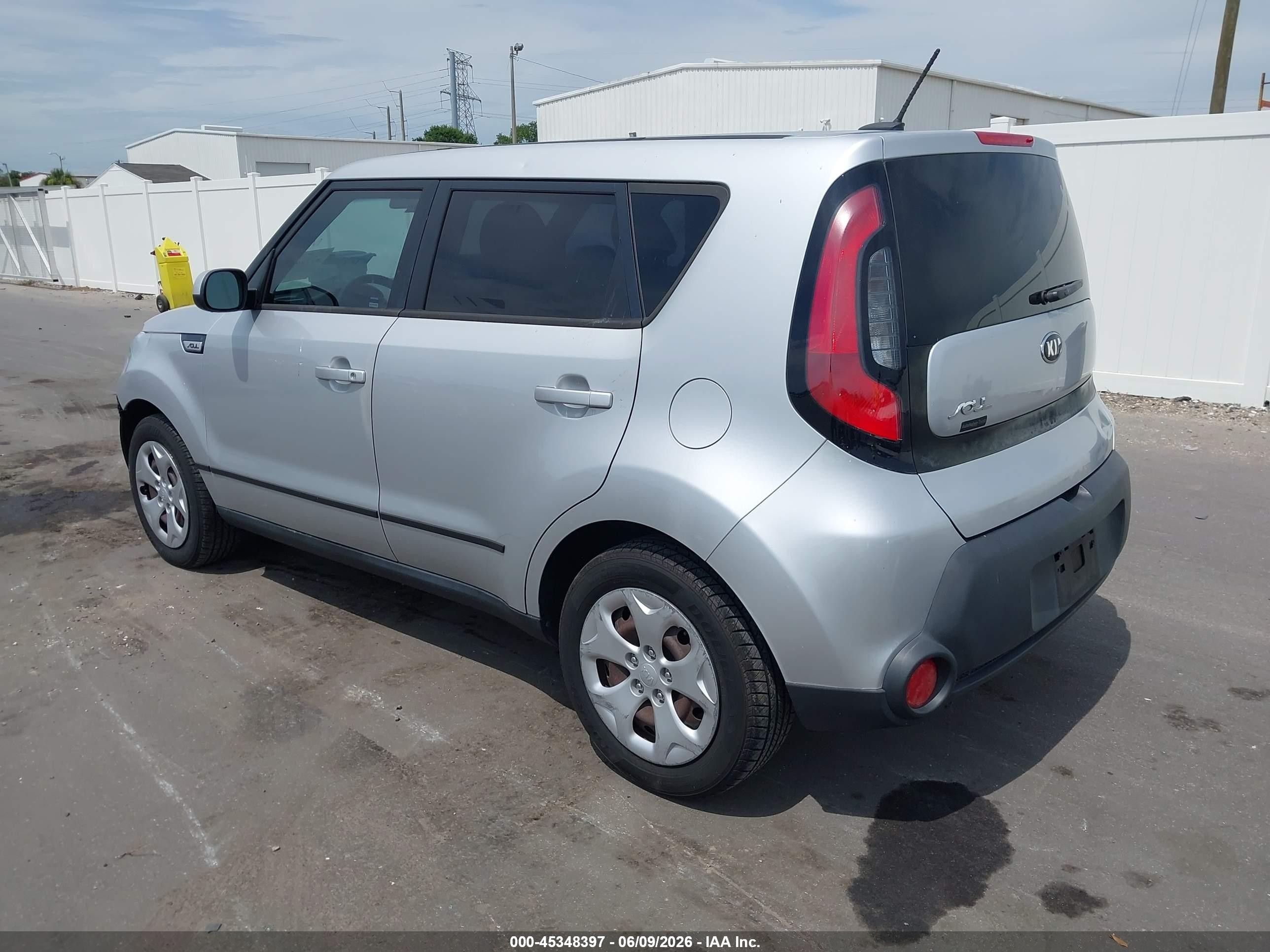 2015 Kia Soul   Silver vin: KNDJN2A27F7749864