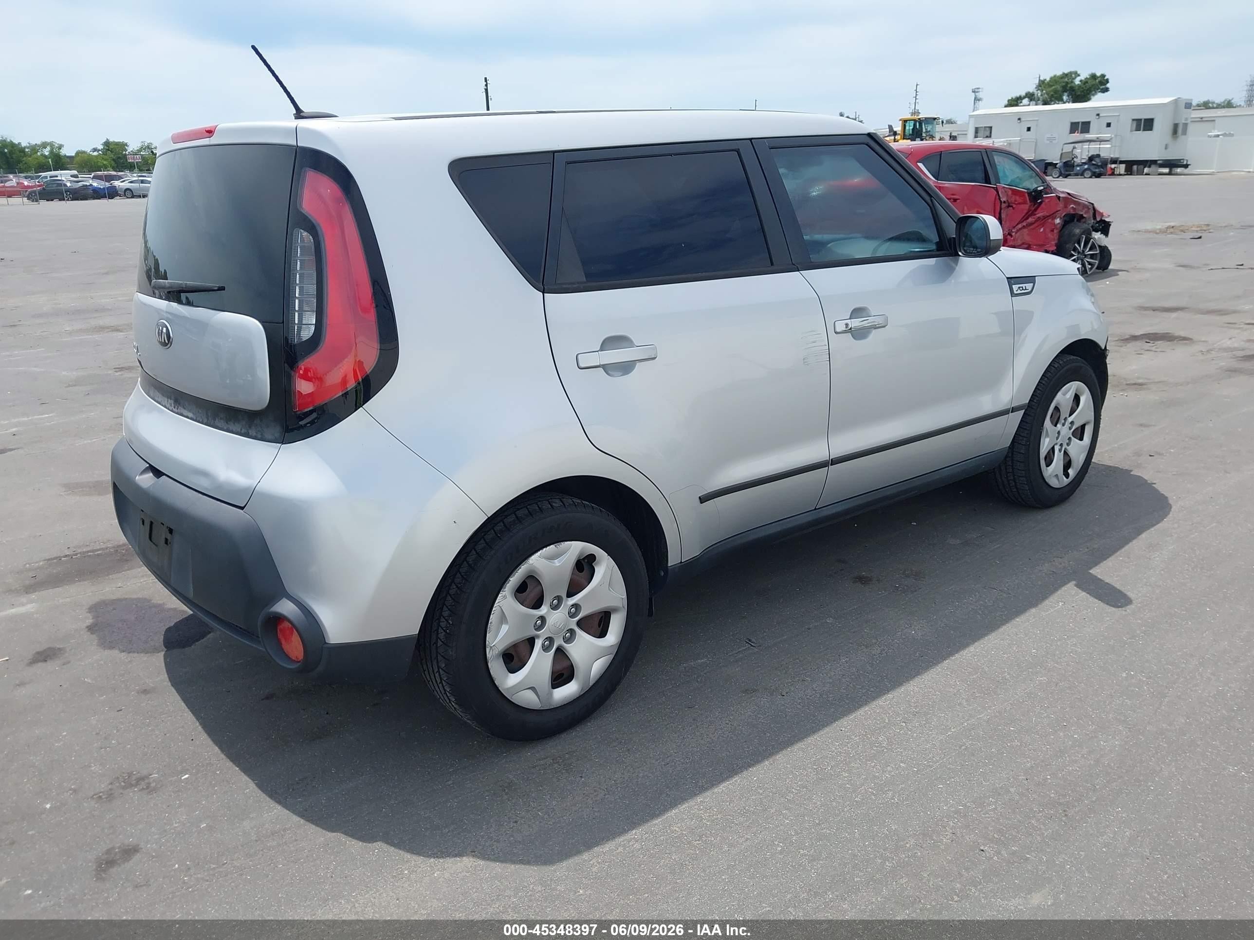 2015 Kia Soul   Silver vin: KNDJN2A27F7749864