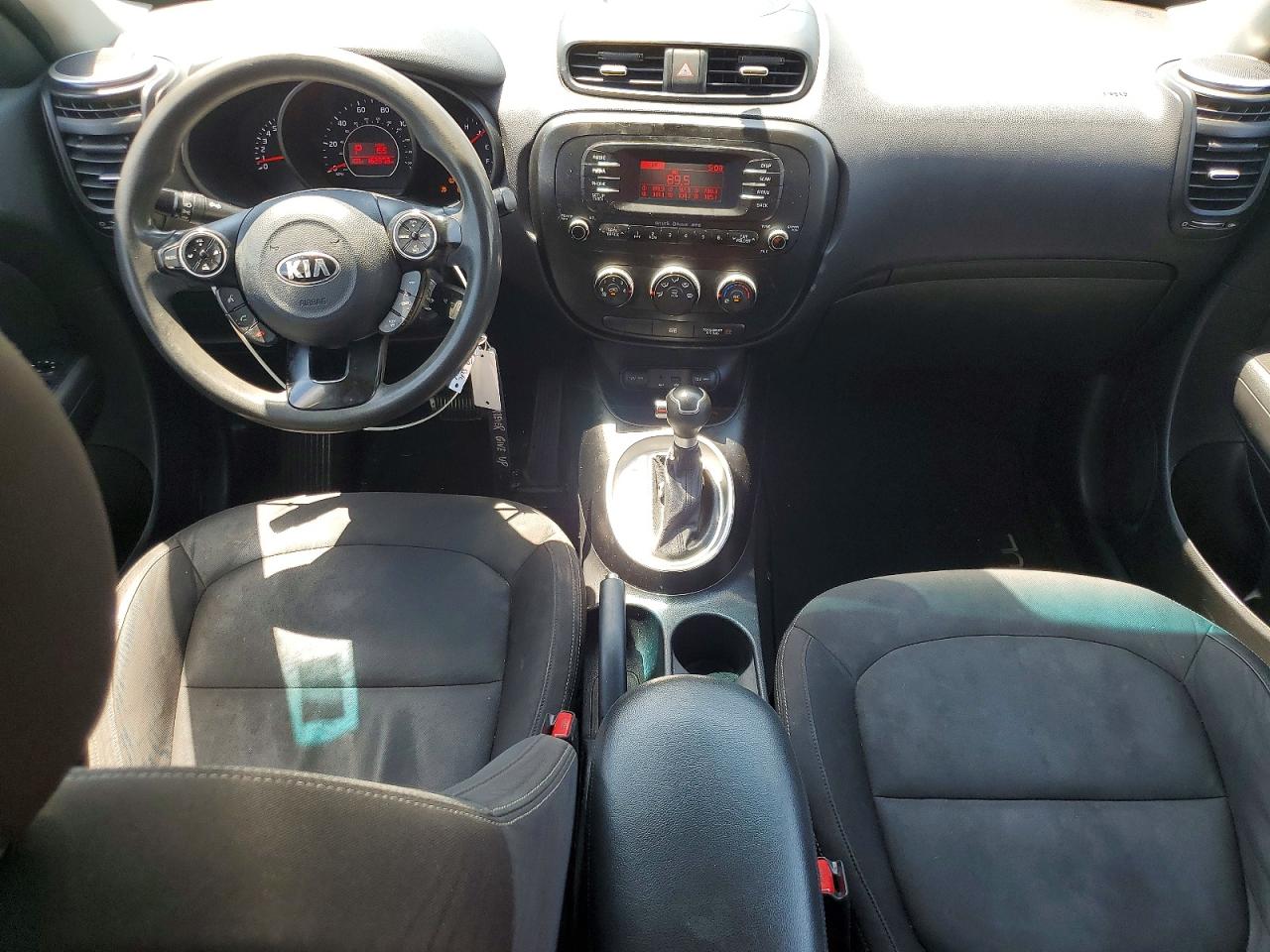 2015 Kia Soul Base Green vin: KNDJN2A27F7752490