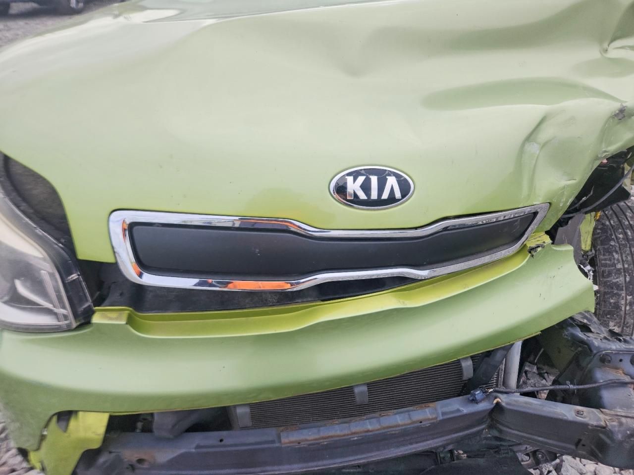 2015 Kia Soul Base Зеленый vin: KNDJN2A27F7764042