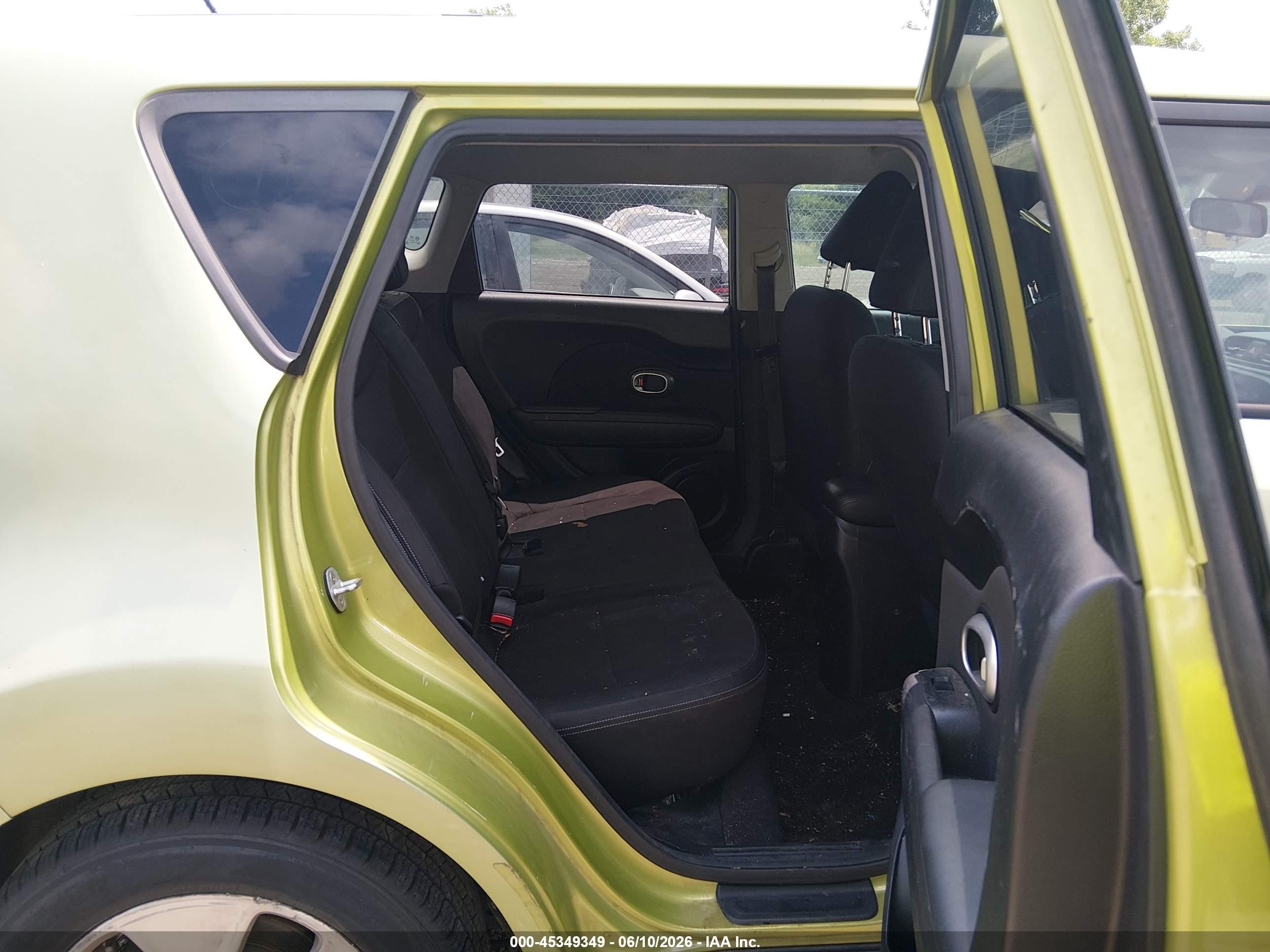 2015 Kia Soul   Green vin: KNDJN2A27F7776093