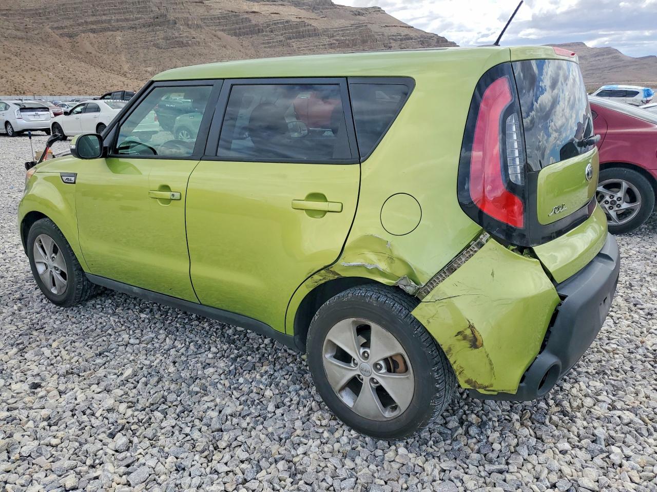 2015 Kia Soul Base Green vin: KNDJN2A27F7776868
