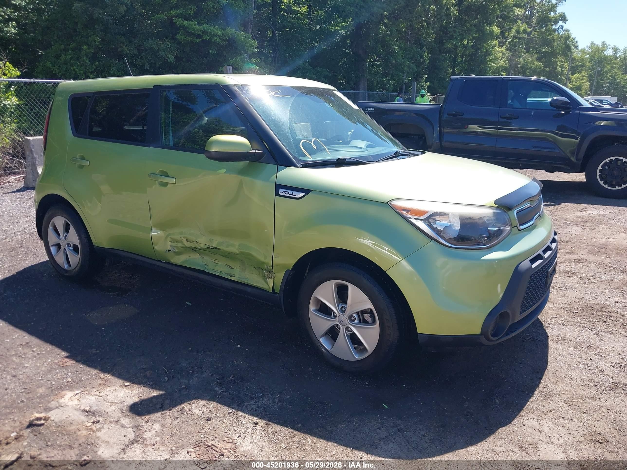 2015 Kia Soul Green vin: KNDJN2A27F7785750