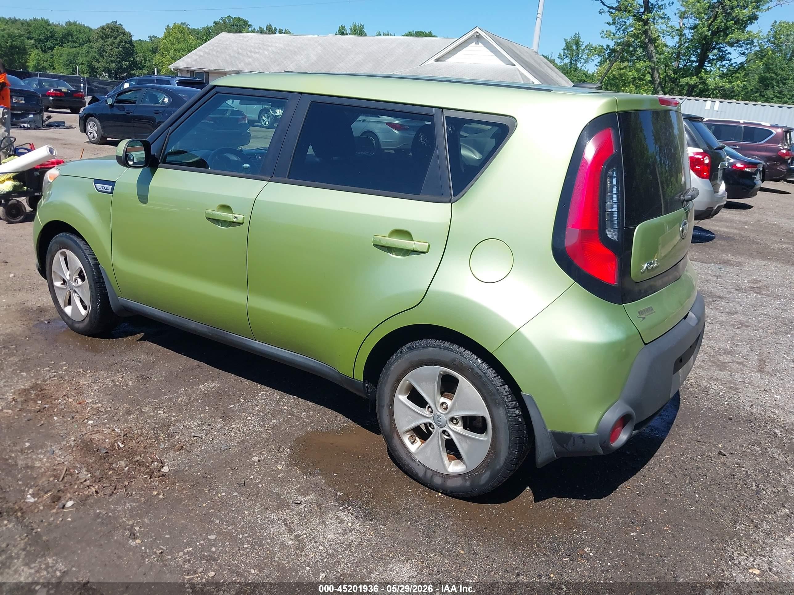 2015 Kia Soul Green vin: KNDJN2A27F7785750