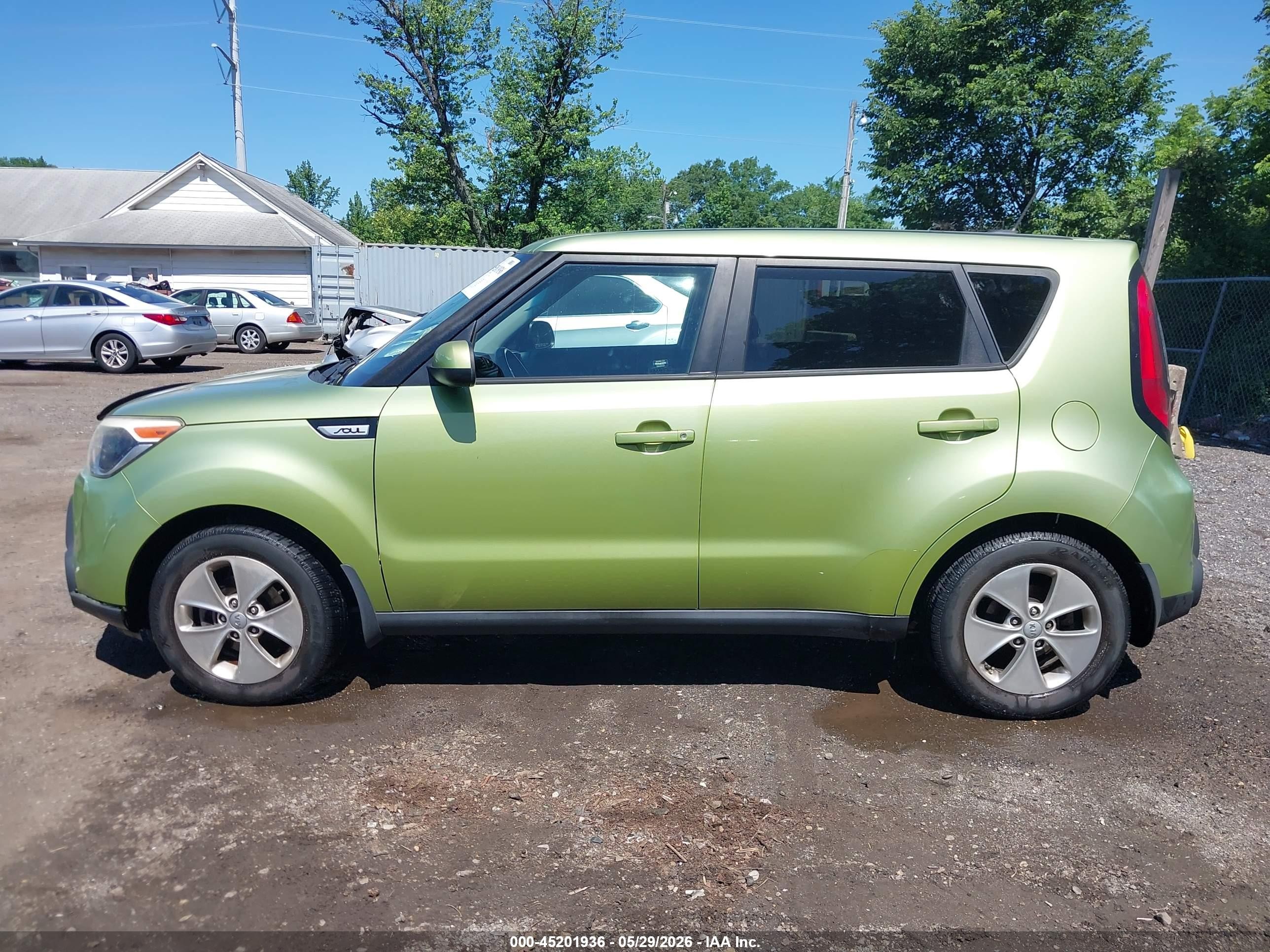 2015 Kia Soul Green vin: KNDJN2A27F7785750