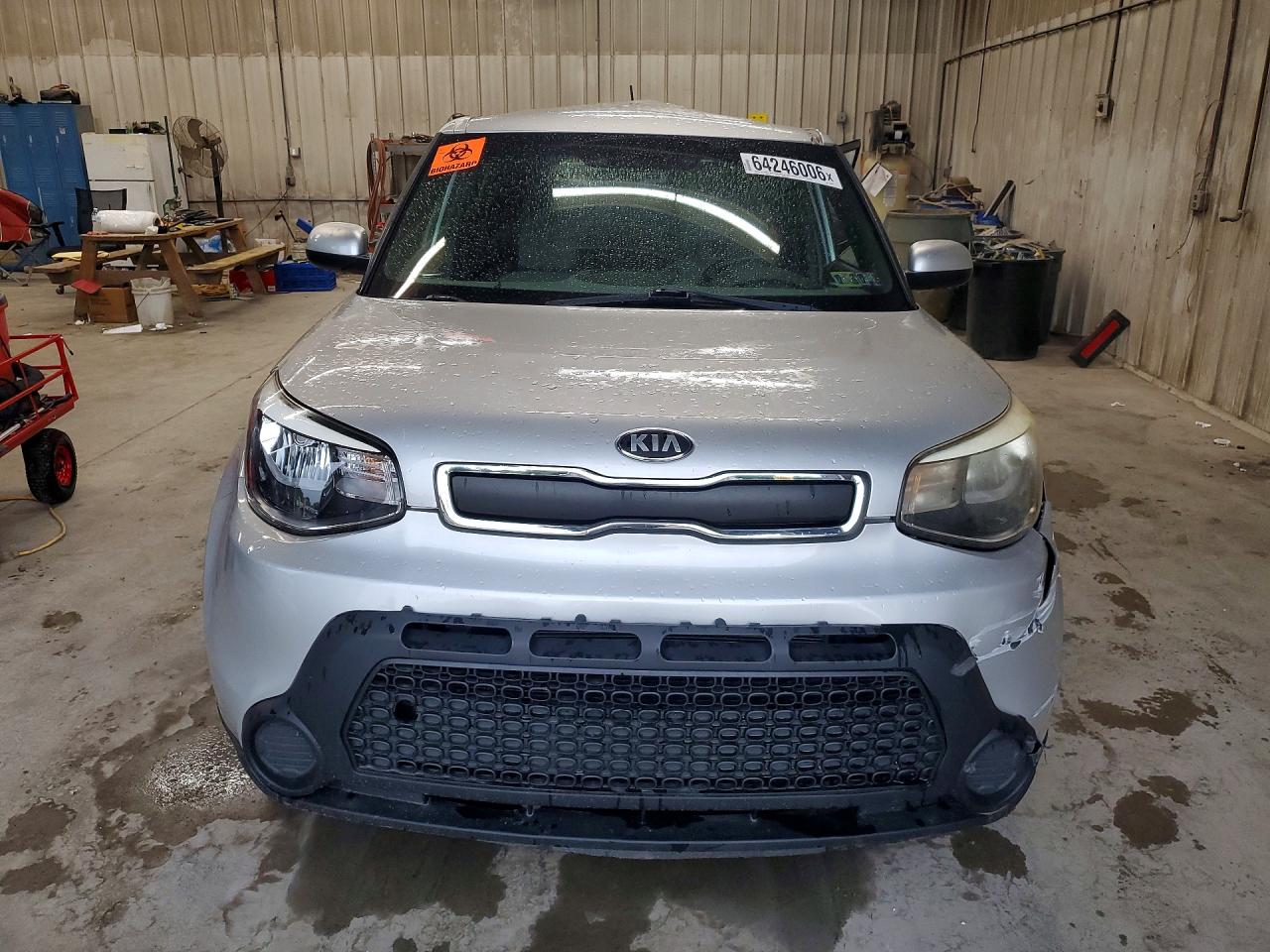 2015 Kia Soul Base Silver vin: KNDJN2A27F7797669
