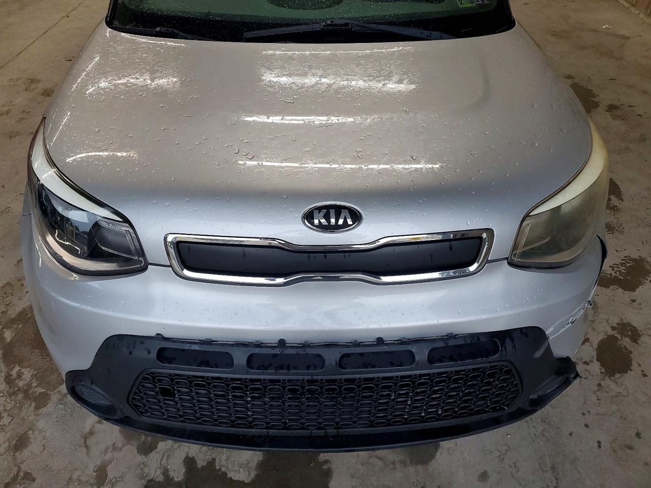2015 Kia Soul Base Silver vin: KNDJN2A27F7797669