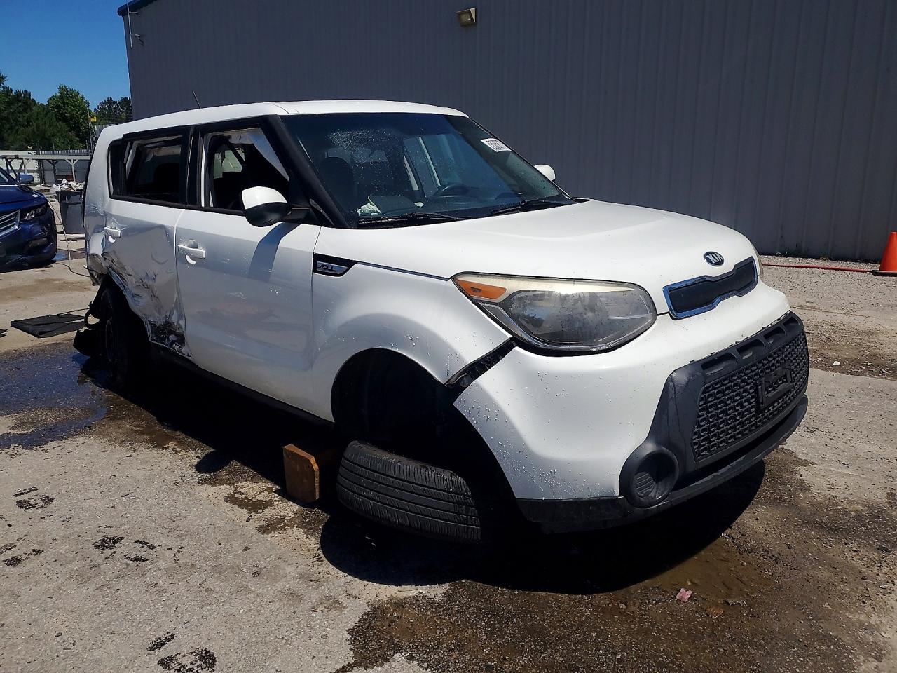 2015 Kia Soul Base White vin: KNDJN2A27F7797784