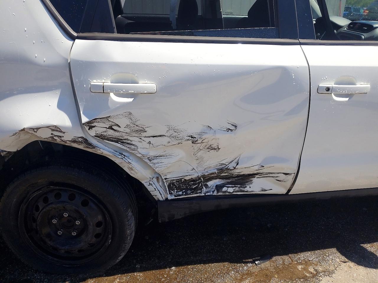 2015 Kia Soul Base White vin: KNDJN2A27F7797784