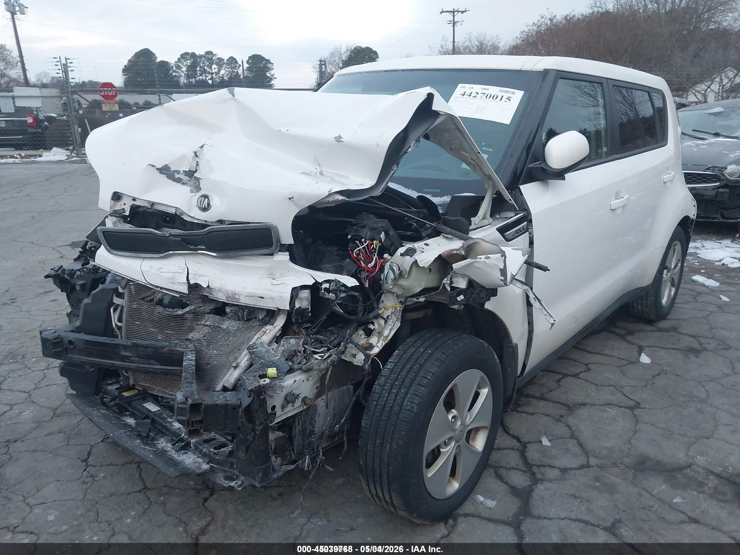 2016 Kia Soul   White vin: KNDJN2A27G7305949