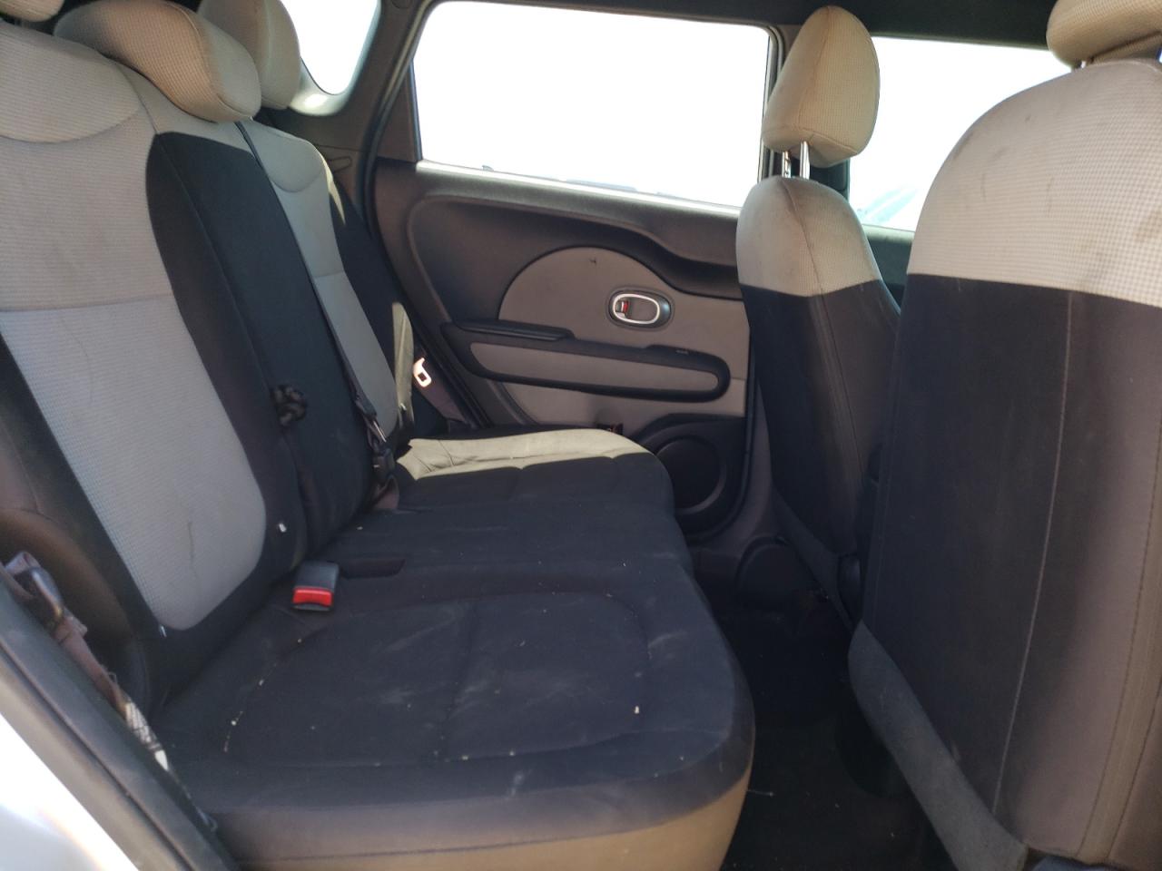 2019 Kia Soul  Silver vin: KNDJN2A27K7023657