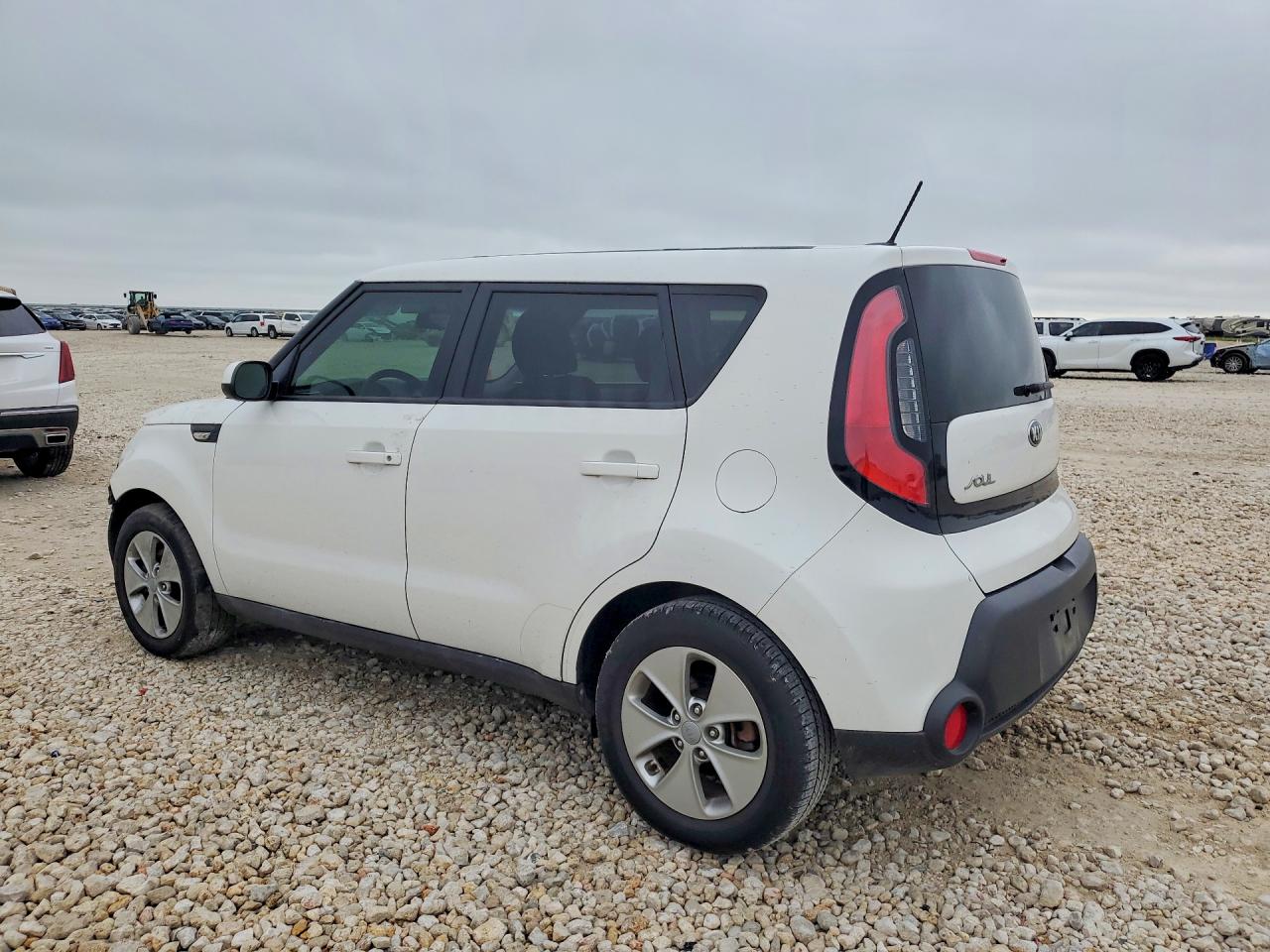 2014 Kia Soul Base White vin: KNDJN2A28E7076887