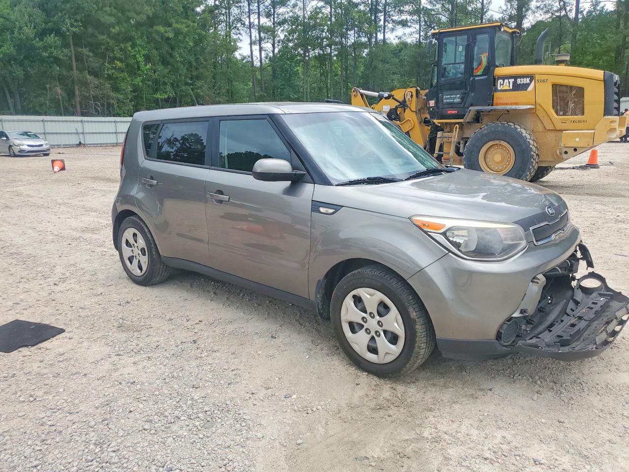 2014 Kia Soul Base Silver vin: KNDJN2A28E7082947