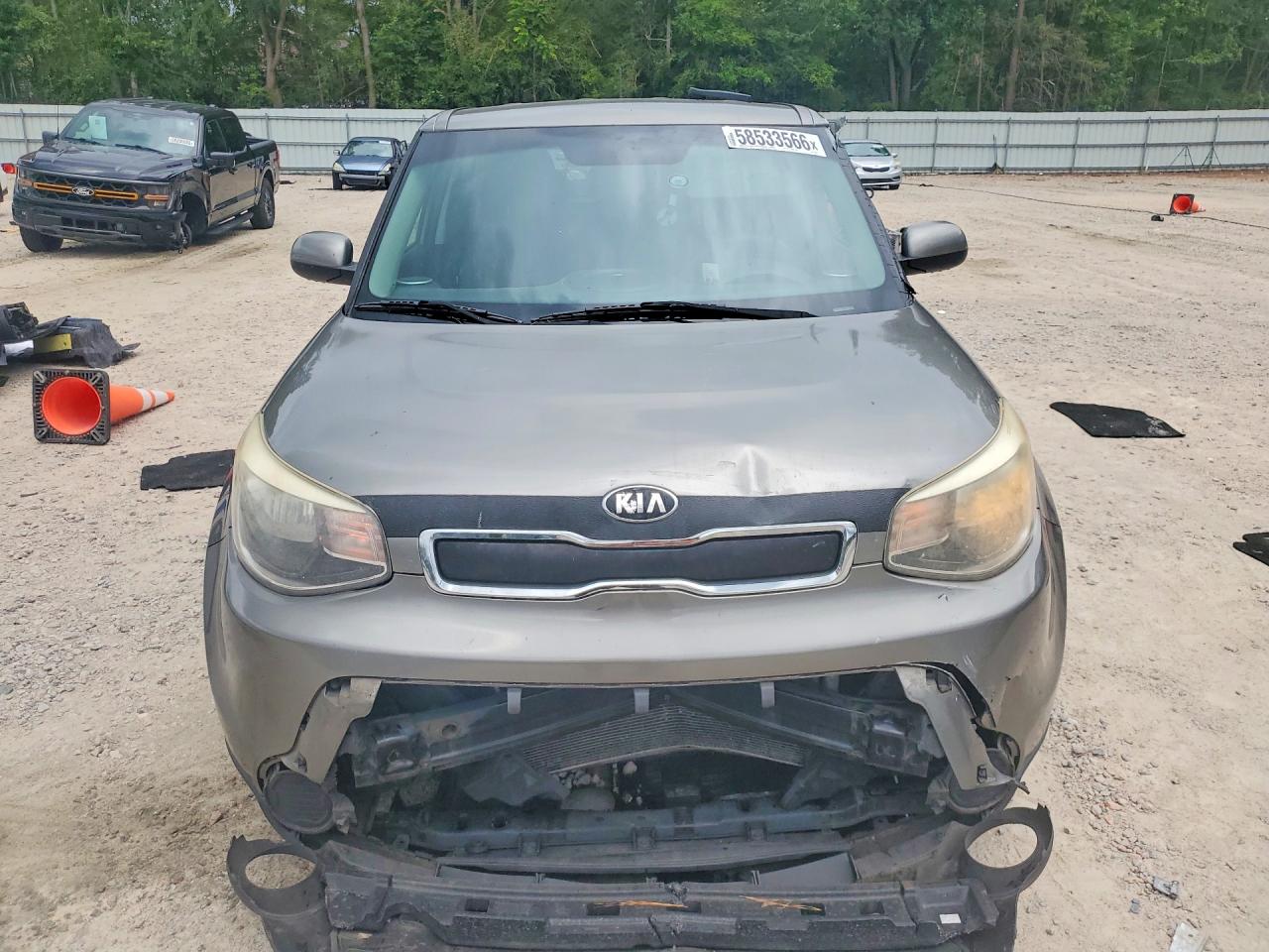 2014 Kia Soul Base Silver vin: KNDJN2A28E7082947