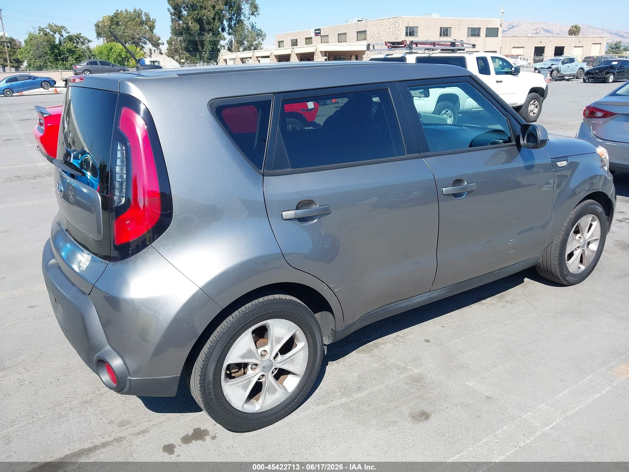 2014 Kia Soul   Gray vin: KNDJN2A28E7102212