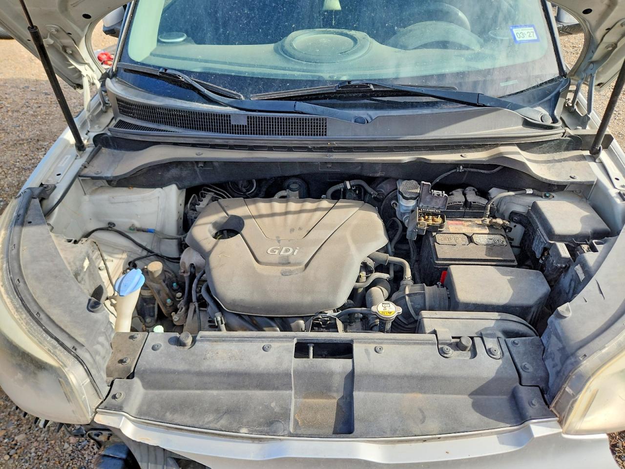 2014 Kia Soul Base Silver vin: KNDJN2A28E7704110