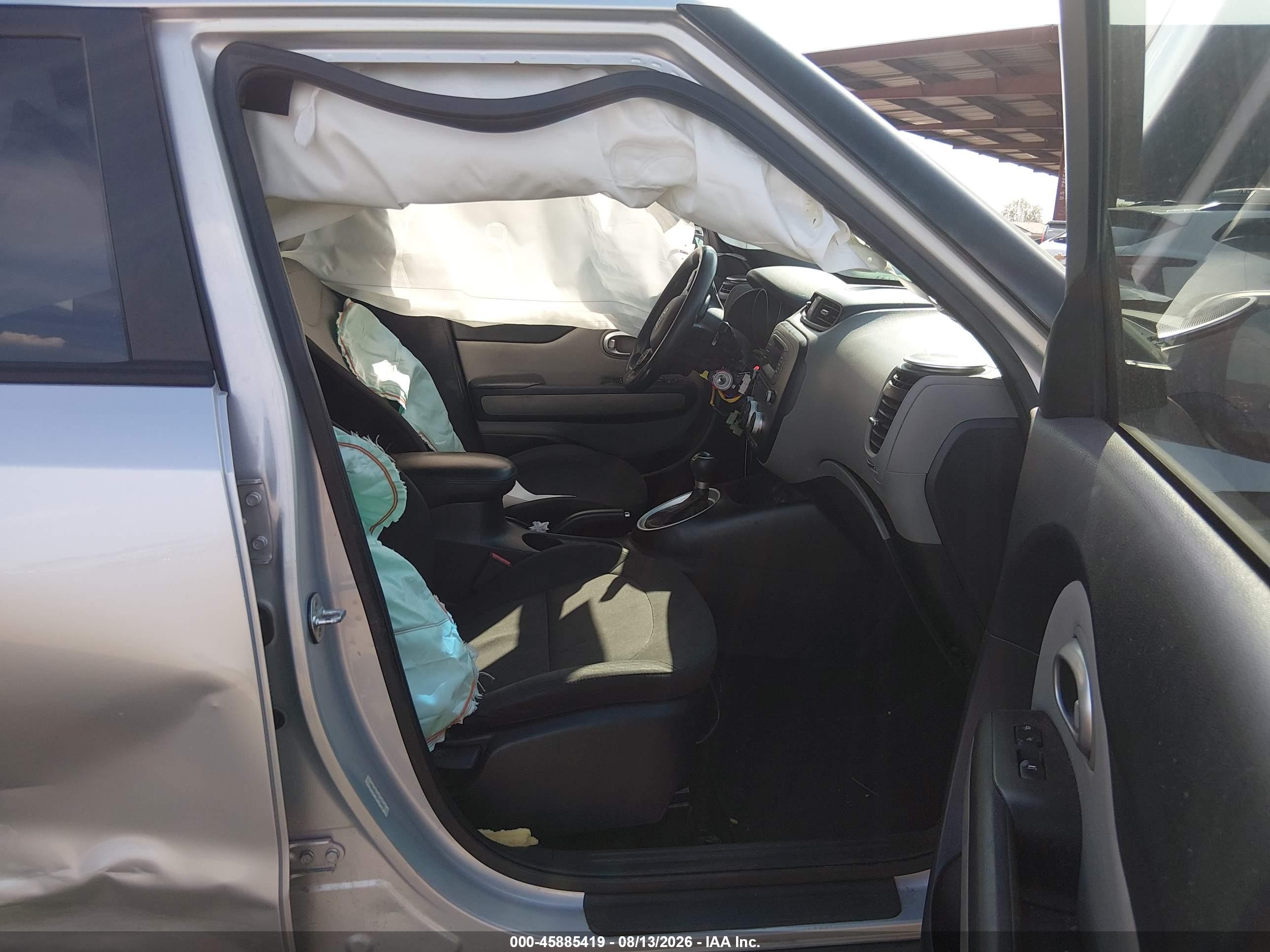 2014 Kia Soul   Silver vin: KNDJN2A28E7714040
