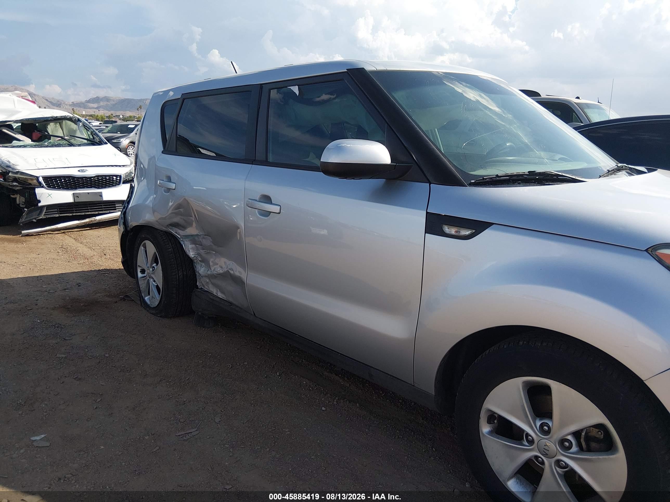 2014 Kia Soul   Silver vin: KNDJN2A28E7714040