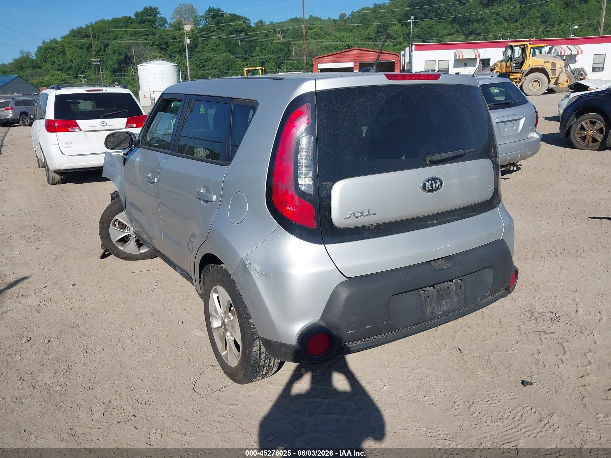 2014 Kia Soul   Silver vin: KNDJN2A28E7737415
