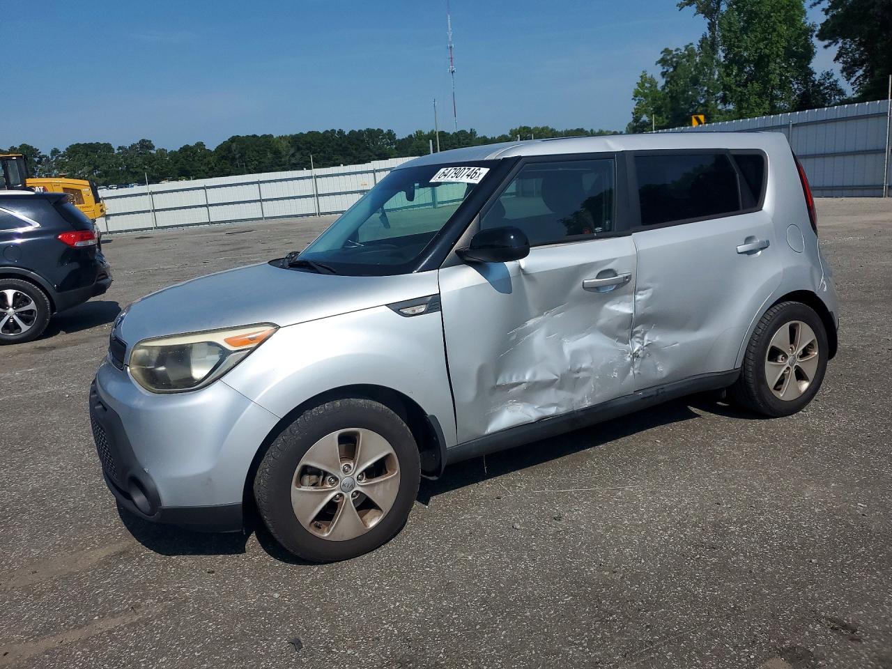 2014 Kia Soul Base Silver vin: KNDJN2A28E7746115