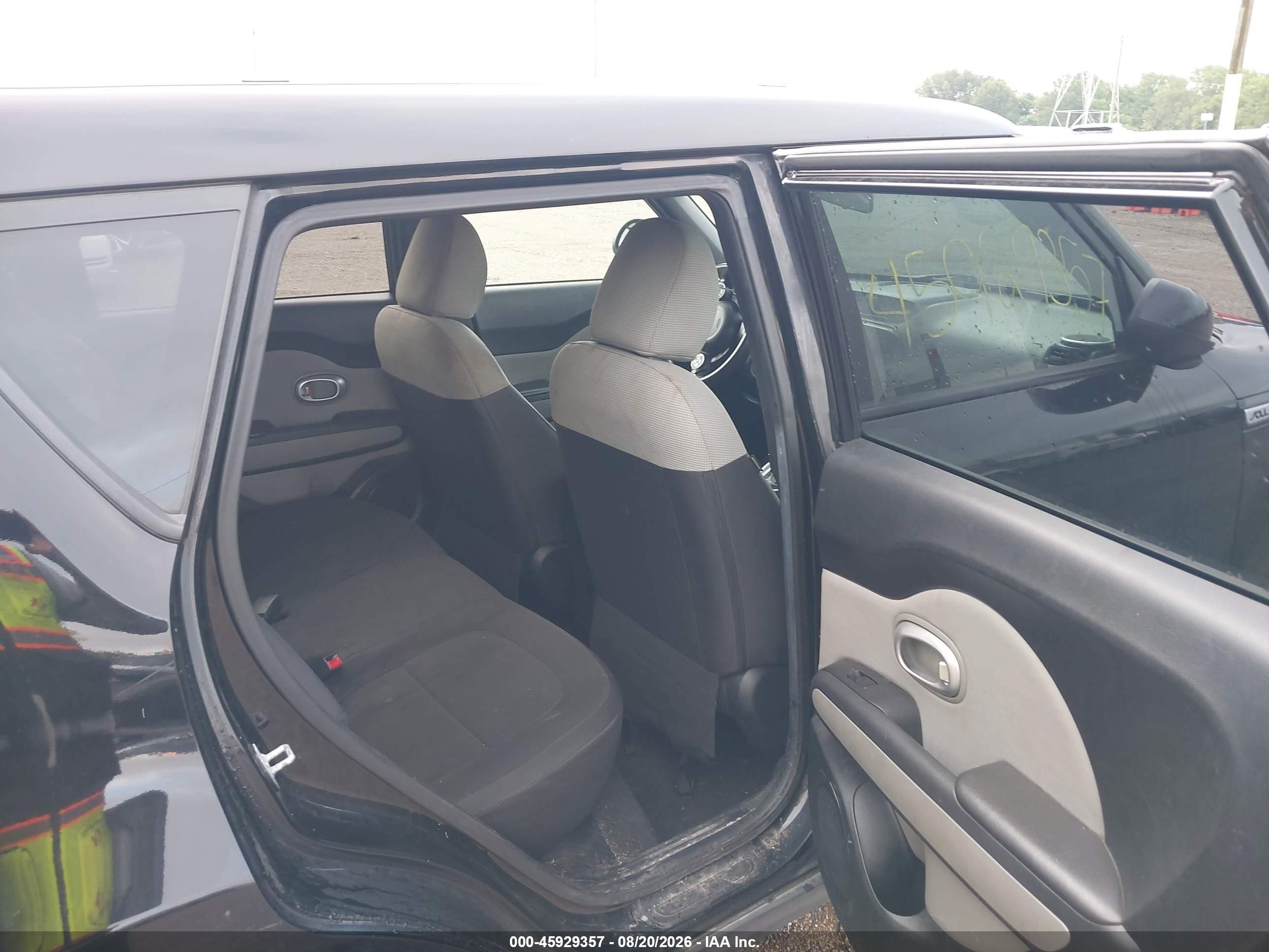 2015 Kia Soul   Черный vin: KNDJN2A28F7119545
